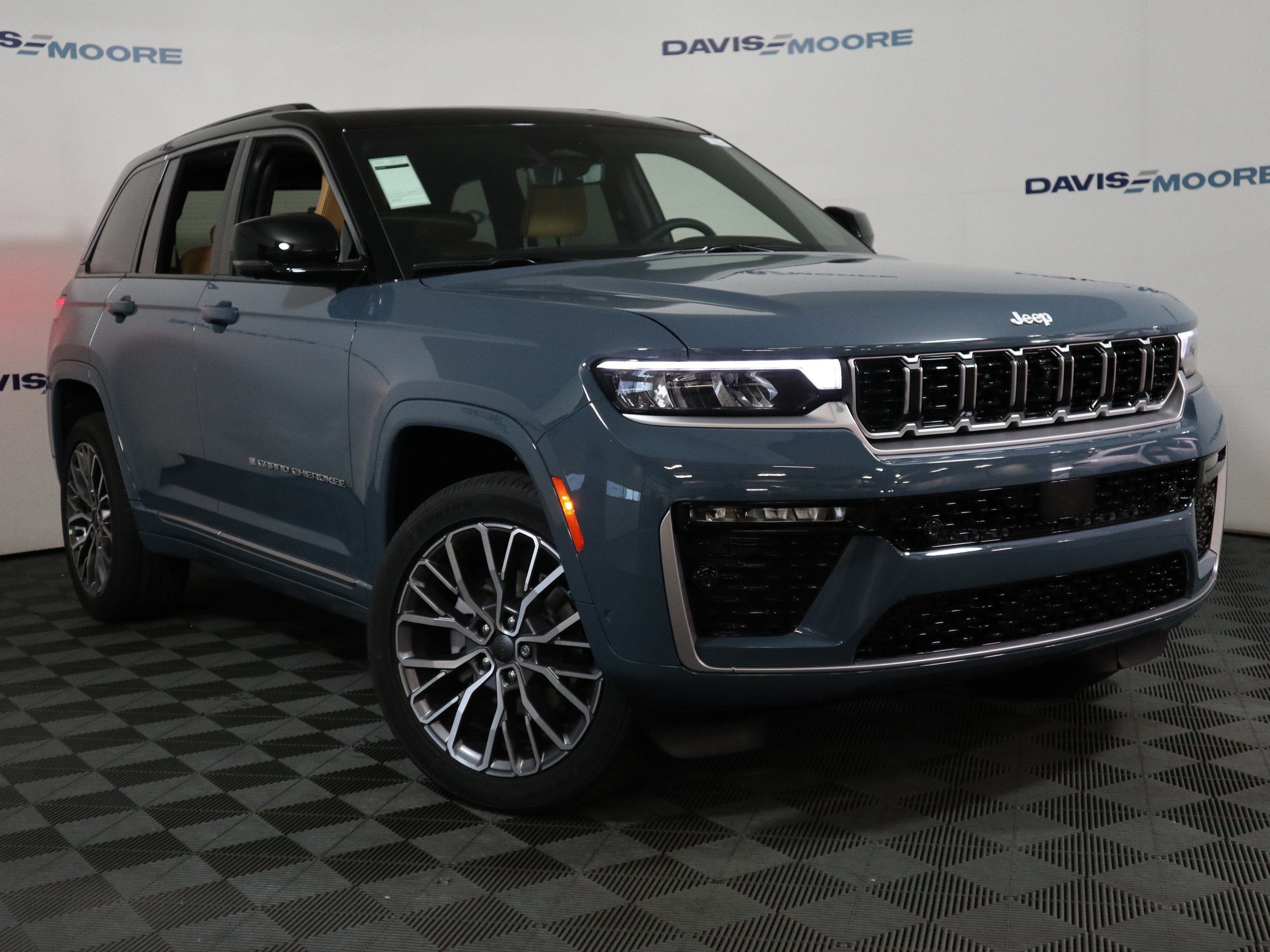 2026 Jeep Grand Cherokee Summit 4x4
