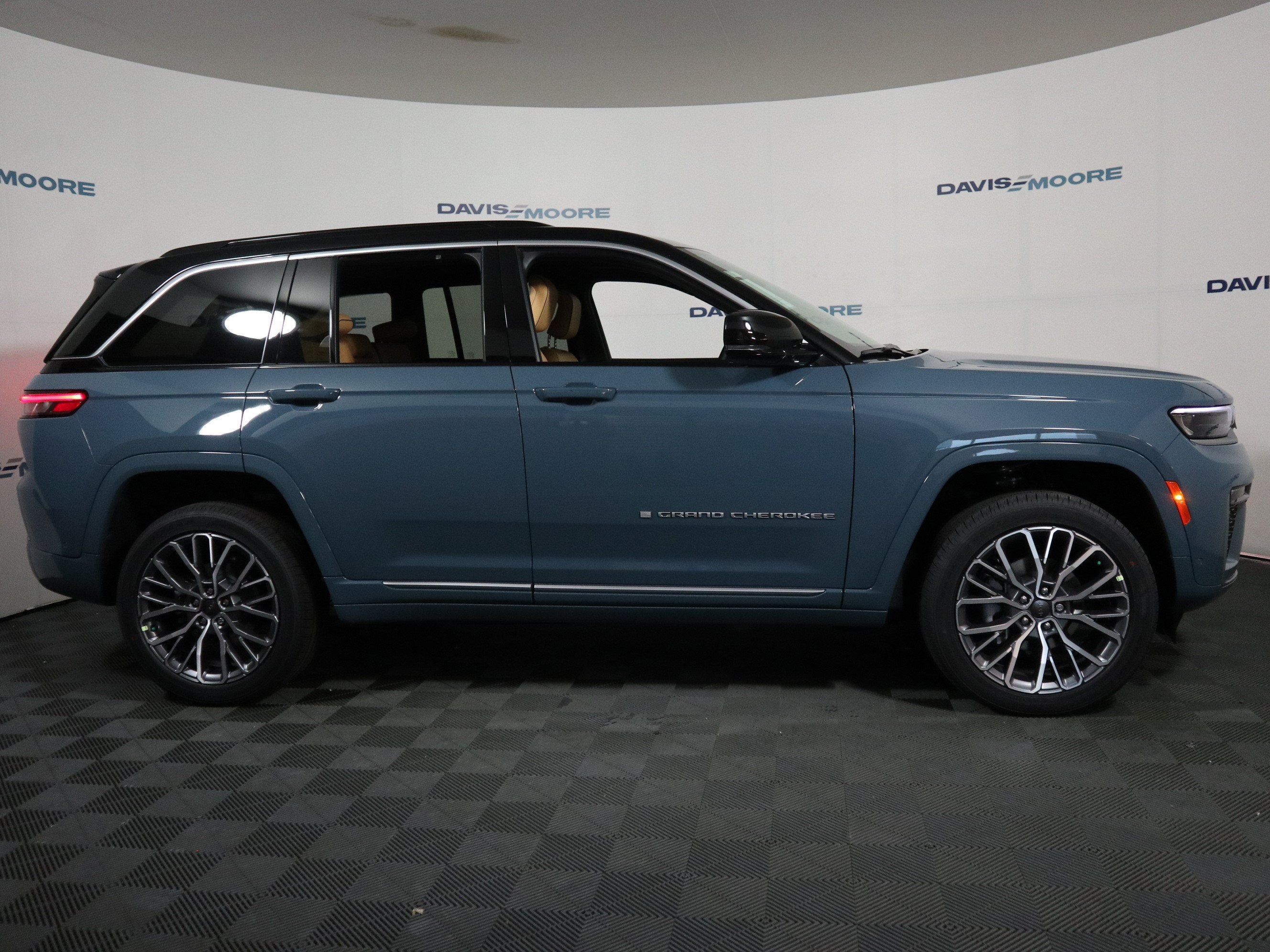2026 Jeep Grand Cherokee Summit 4x4