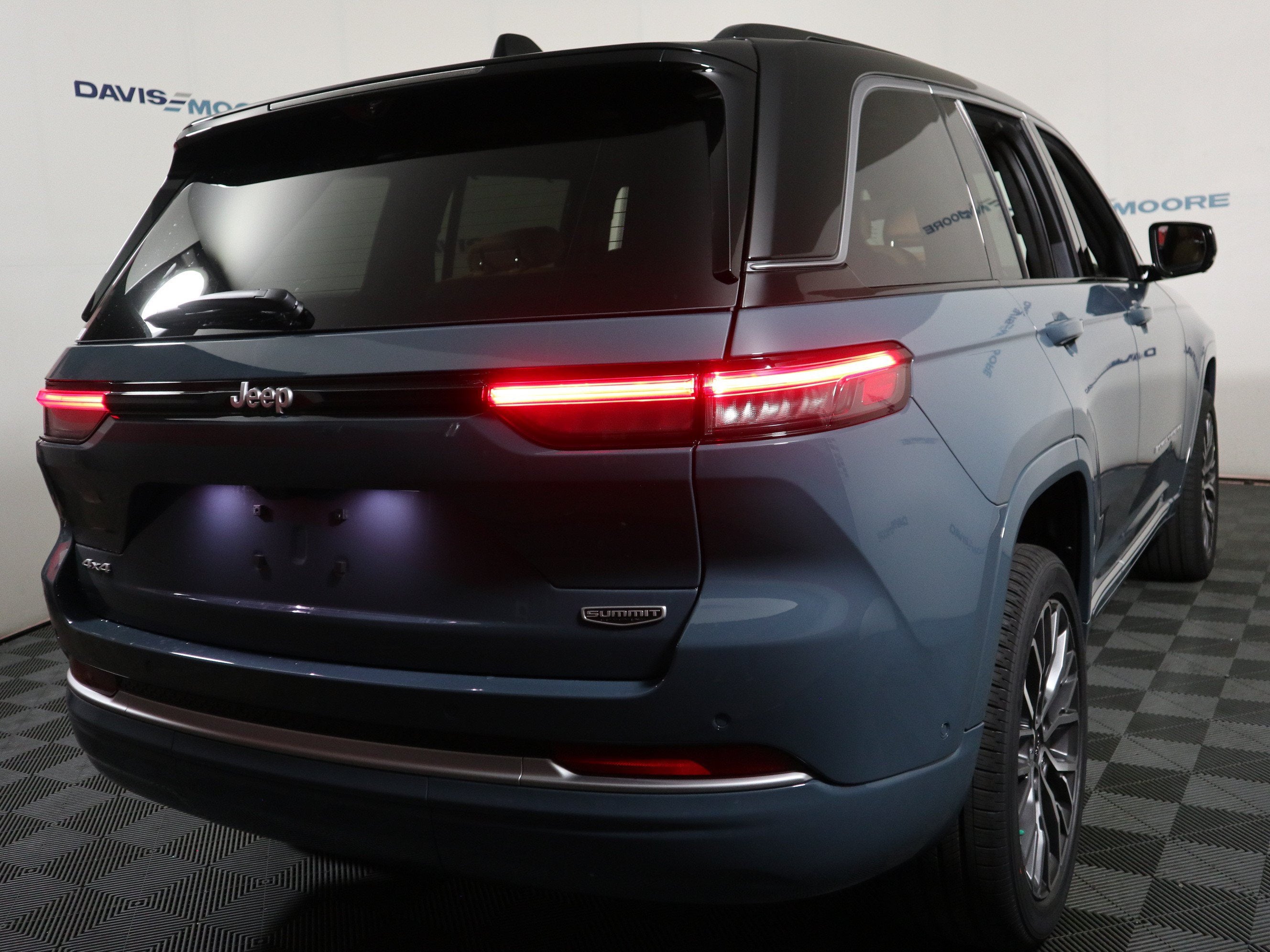 2026 Jeep Grand Cherokee Summit 4x4