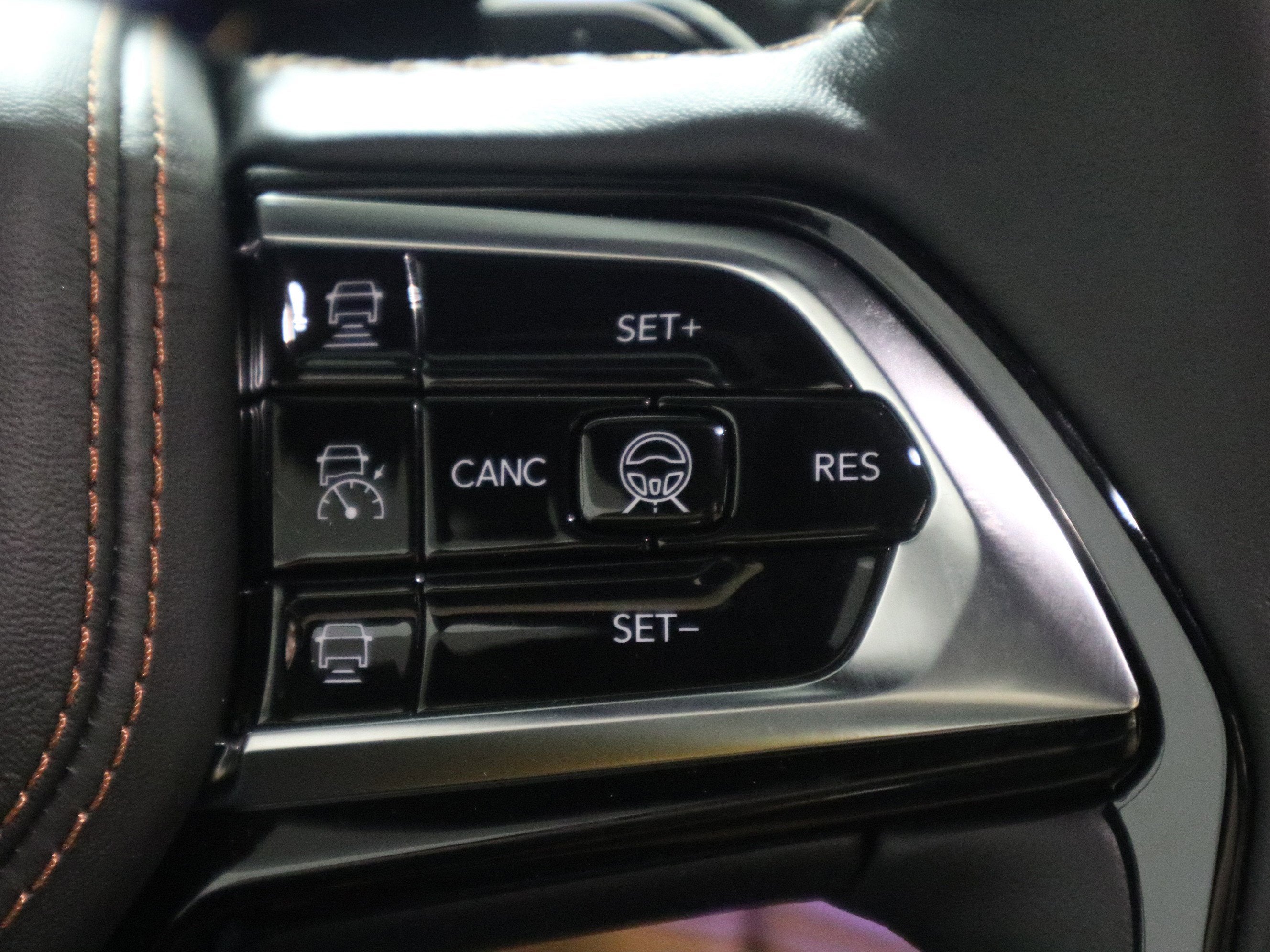 2026 Jeep Grand Cherokee Summit 4x4