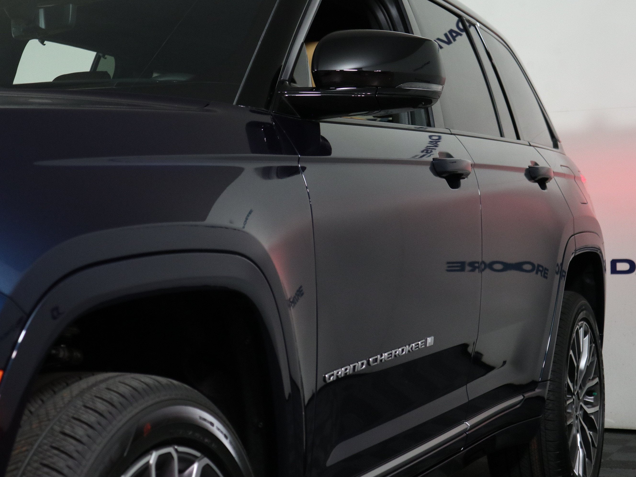 2027 Jeep Grand Cherokee Summit 4x4