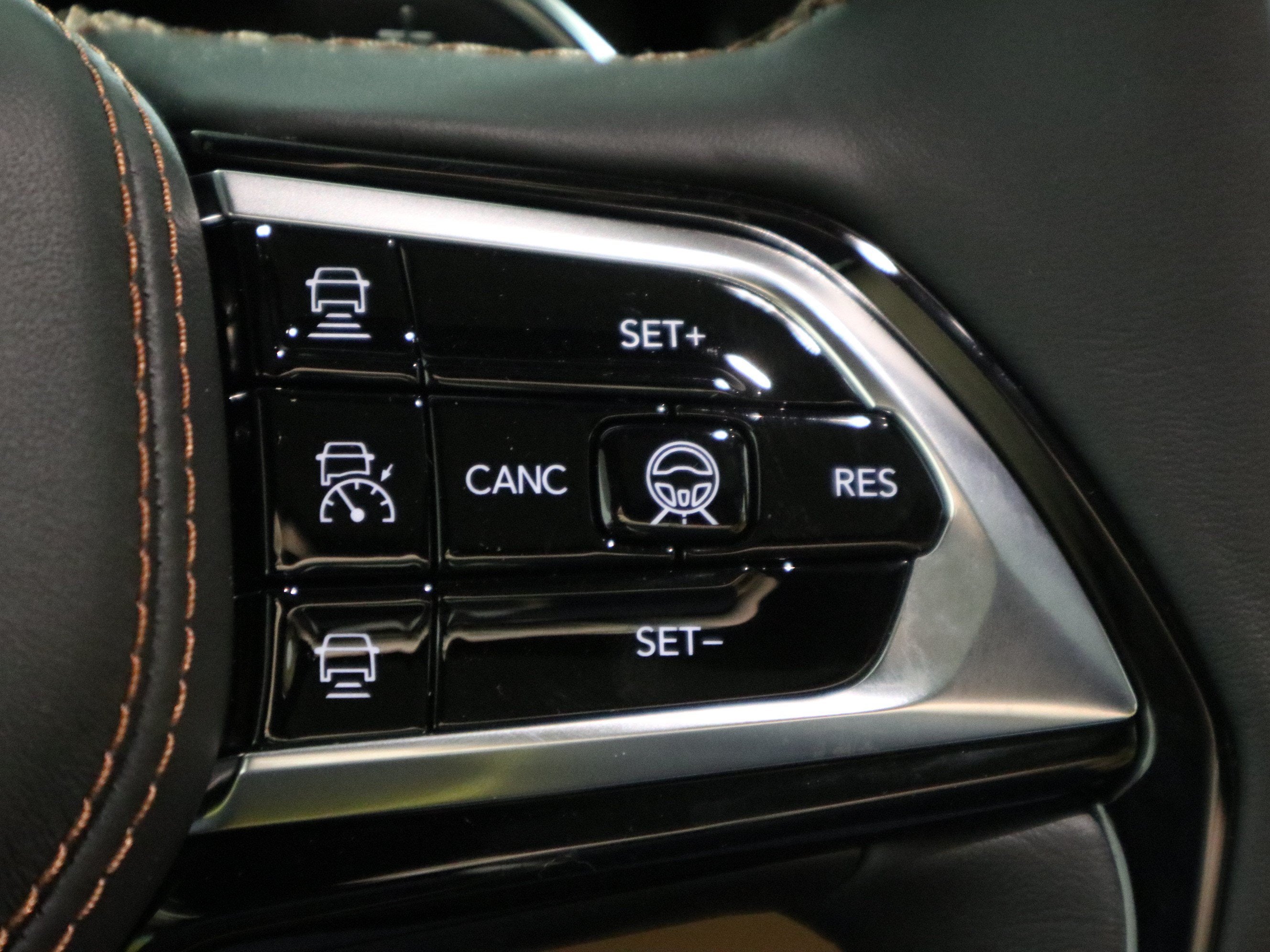 2027 Jeep Grand Cherokee Summit 4x4