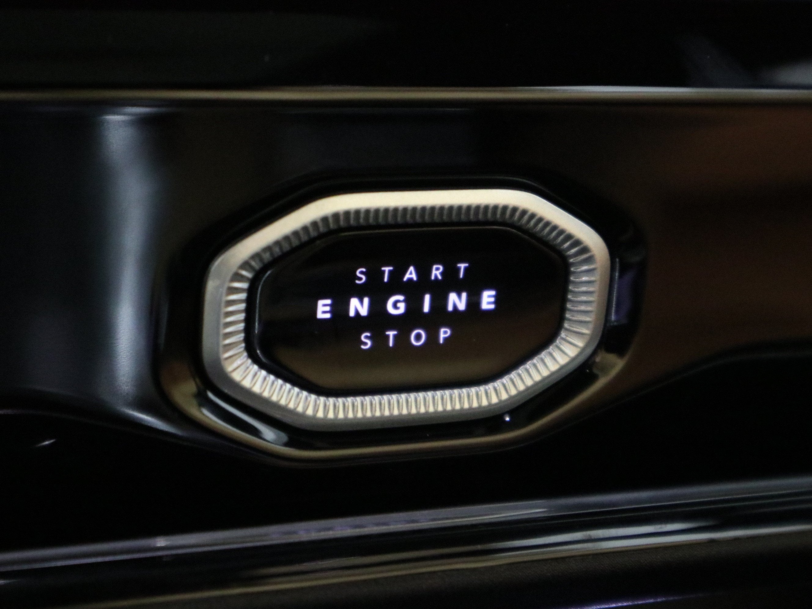 2027 Jeep Grand Cherokee Summit 4x4