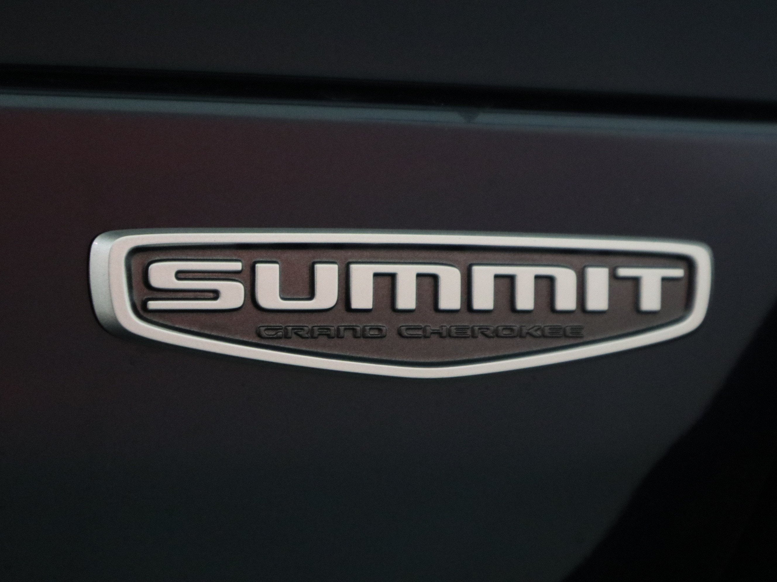 2027 Jeep Grand Cherokee Summit 4x4