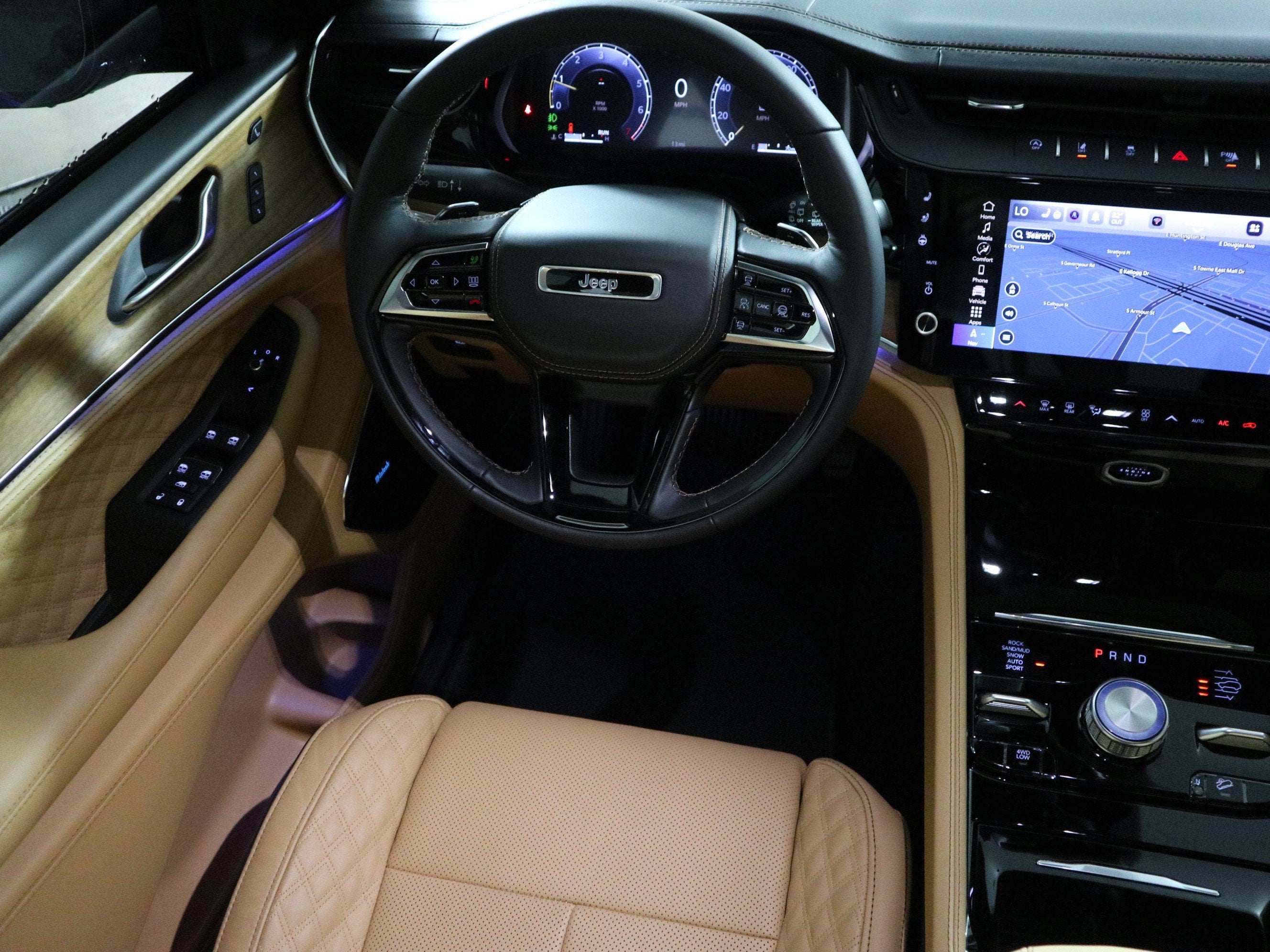 2026 Jeep Grand Cherokee Summit 4x4