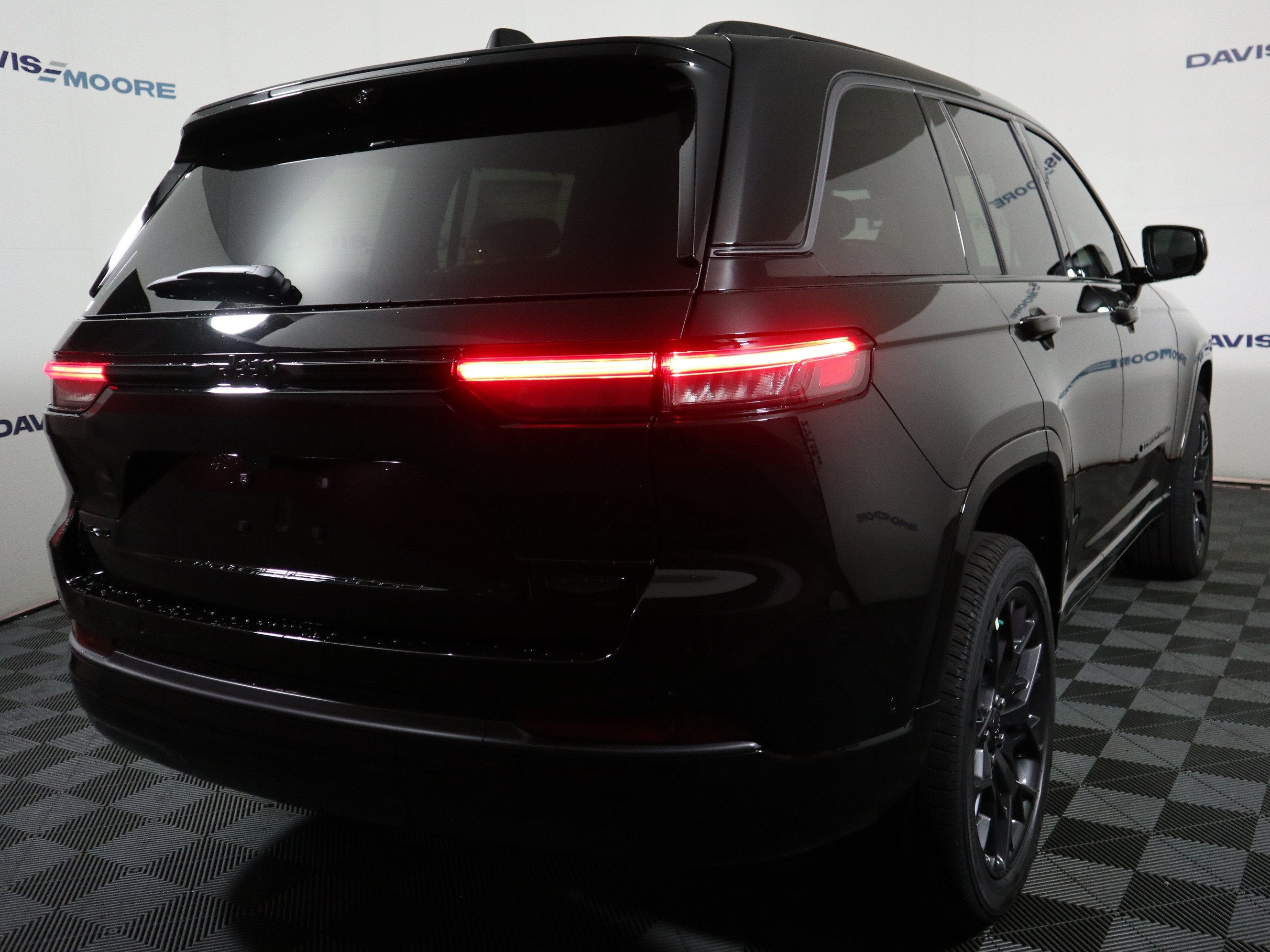 2026 Jeep Grand Cherokee Summit 4x4
