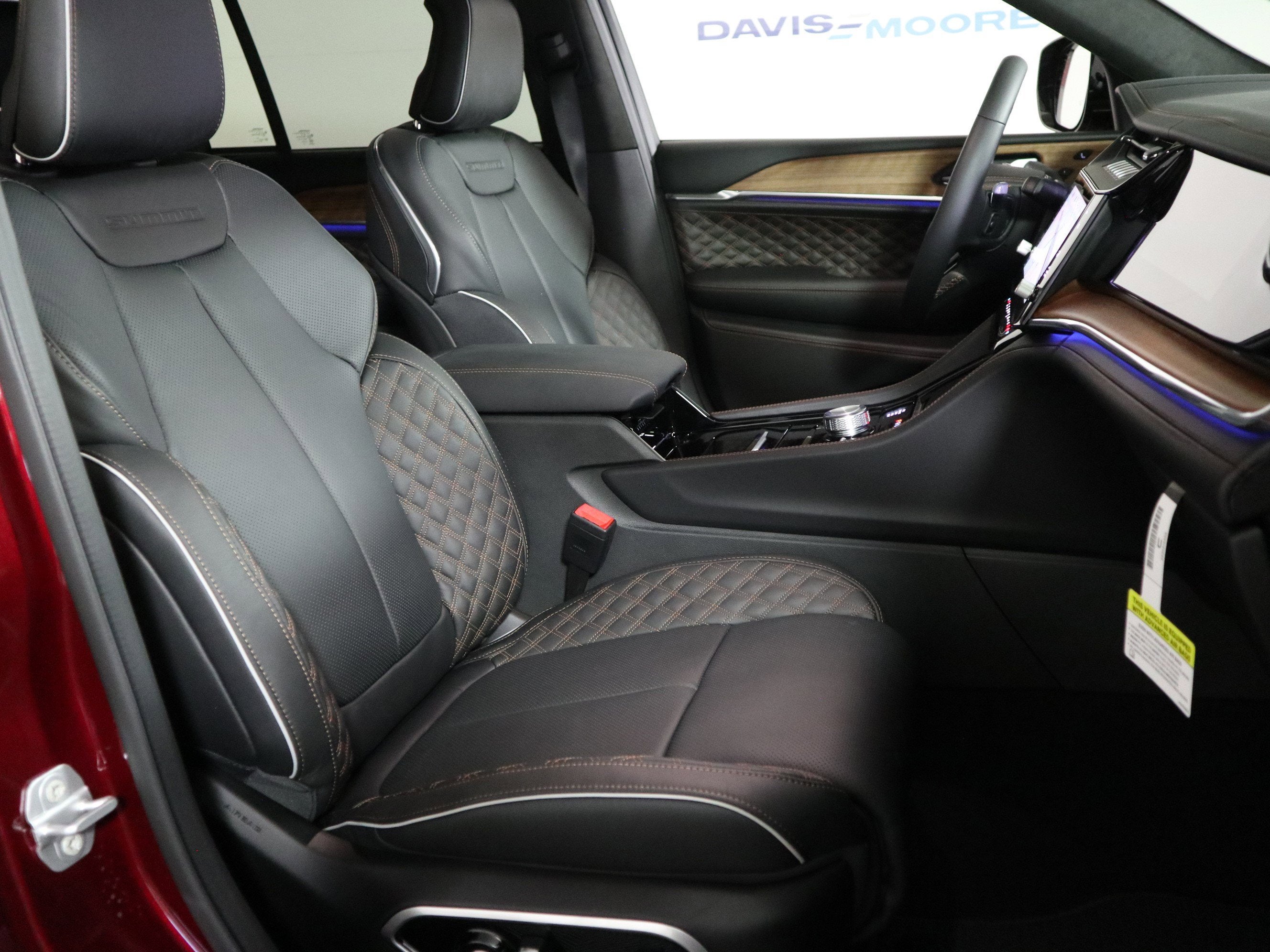 2026 Jeep Grand Cherokee Summit 4x4