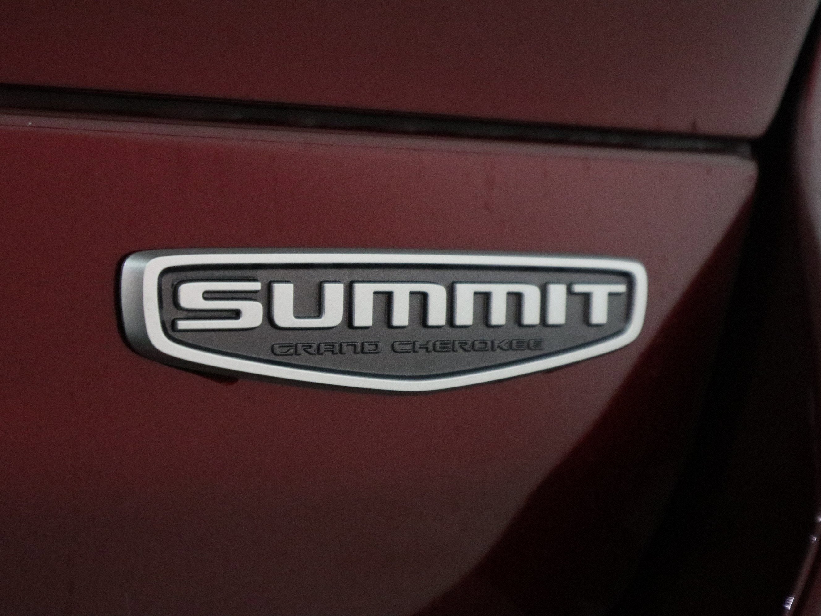 2026 Jeep Grand Cherokee Summit 4x4
