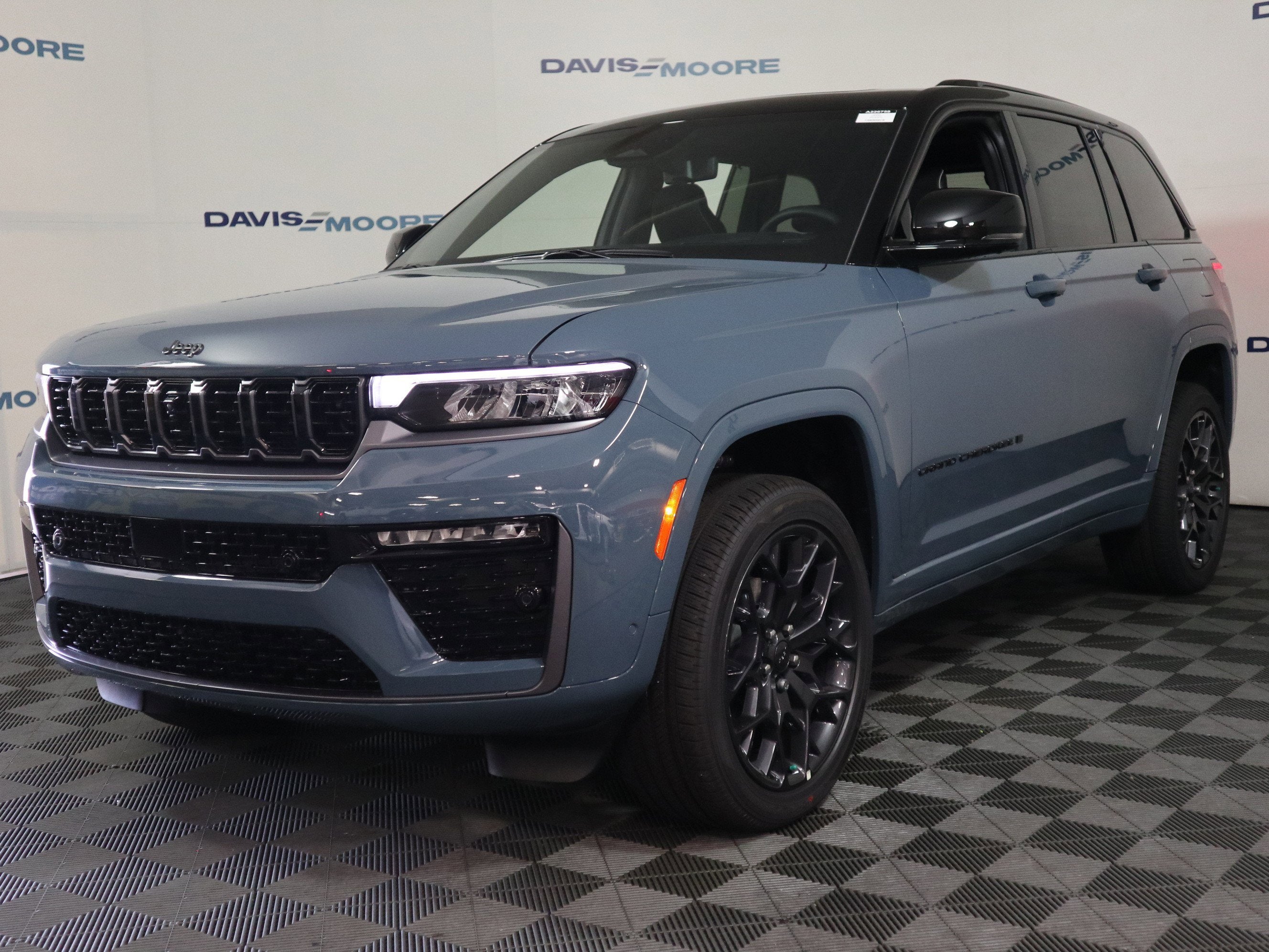 2026 Jeep Grand Cherokee Summit 4x4