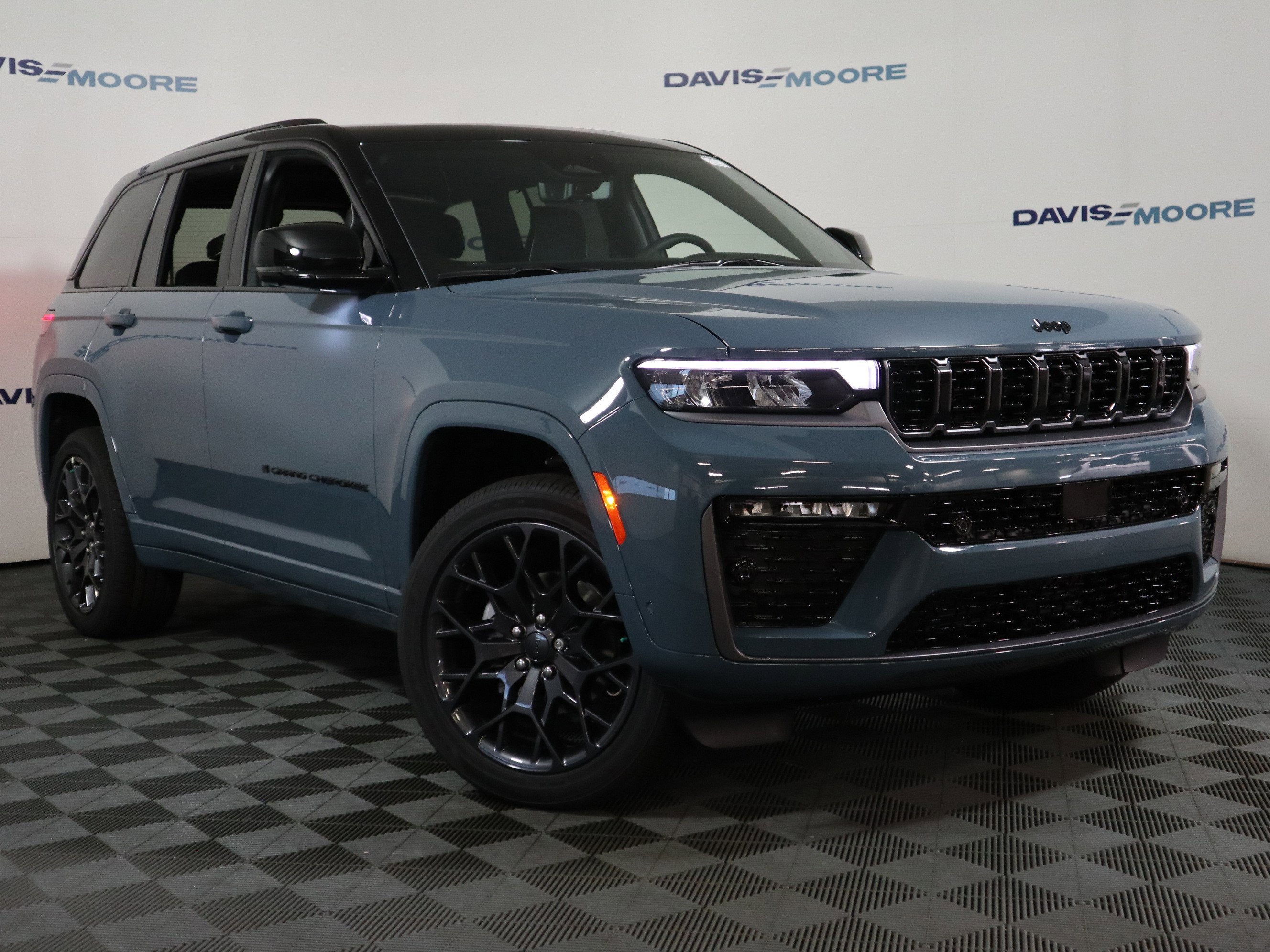 2026 Jeep Grand Cherokee Summit 4x4