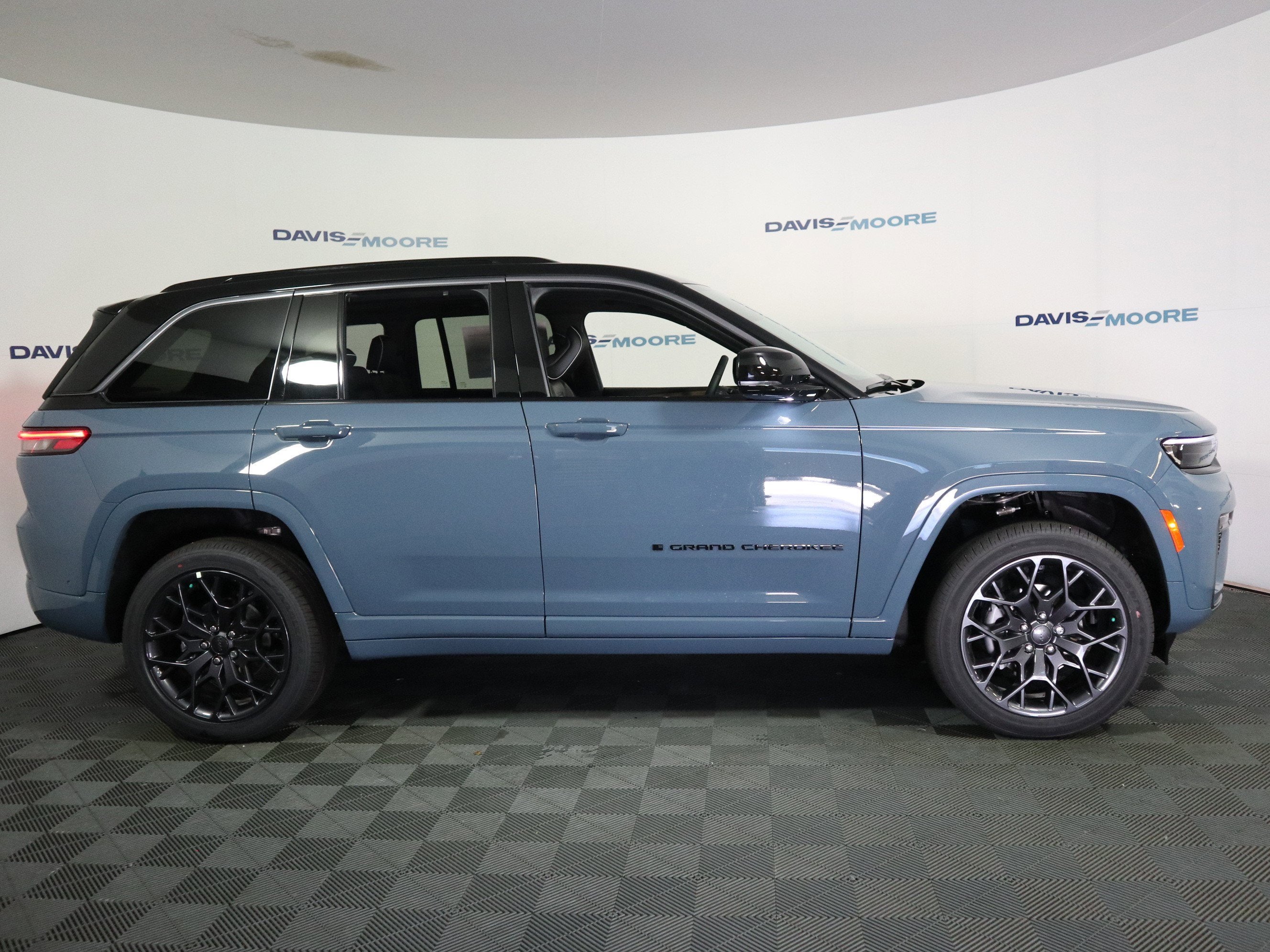 2026 Jeep Grand Cherokee Summit 4x4