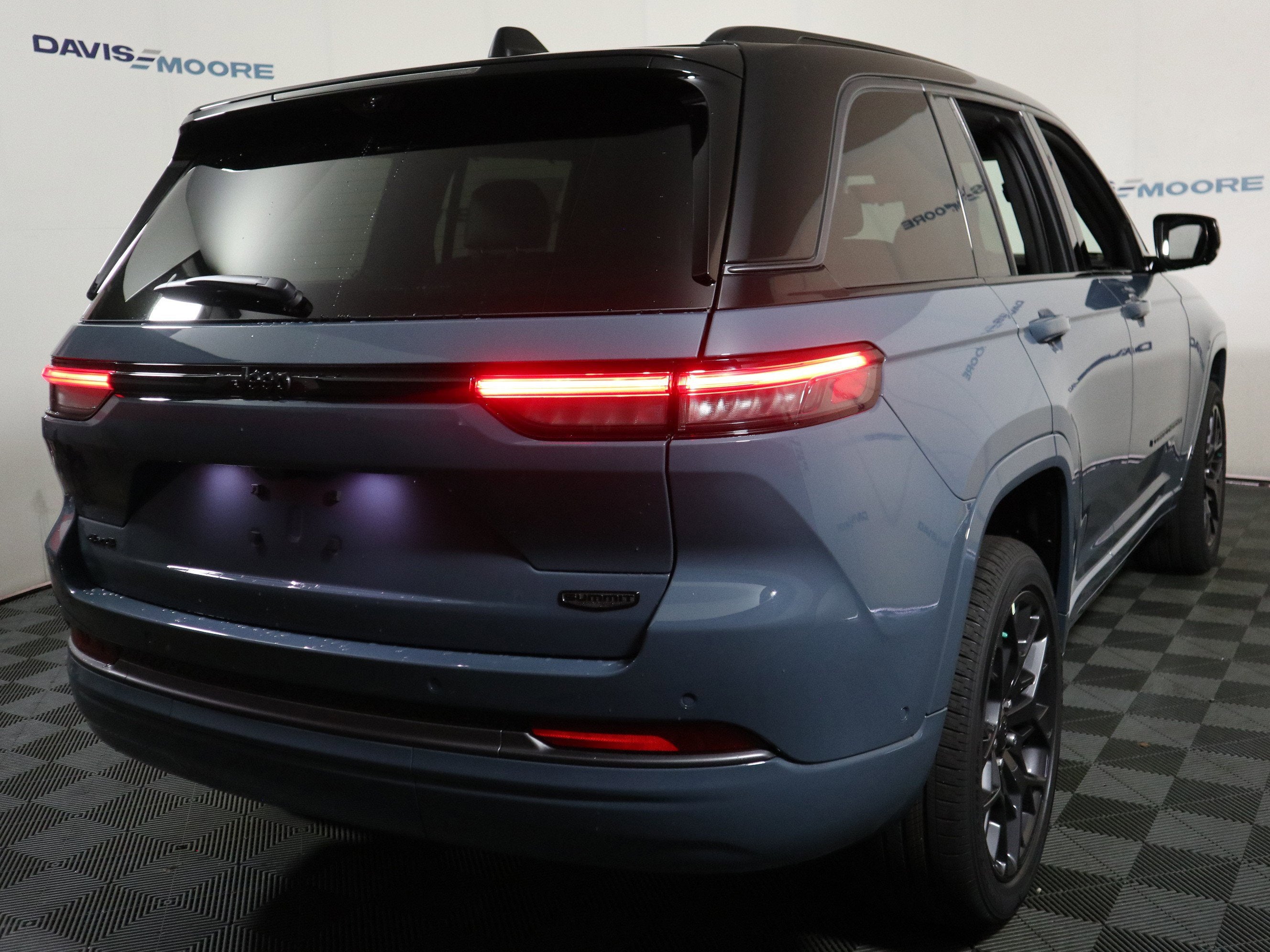 2026 Jeep Grand Cherokee Summit 4x4