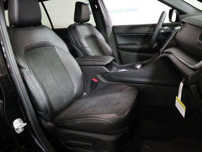 2025 Jeep Grand Cherokee L Altitude X 4x4