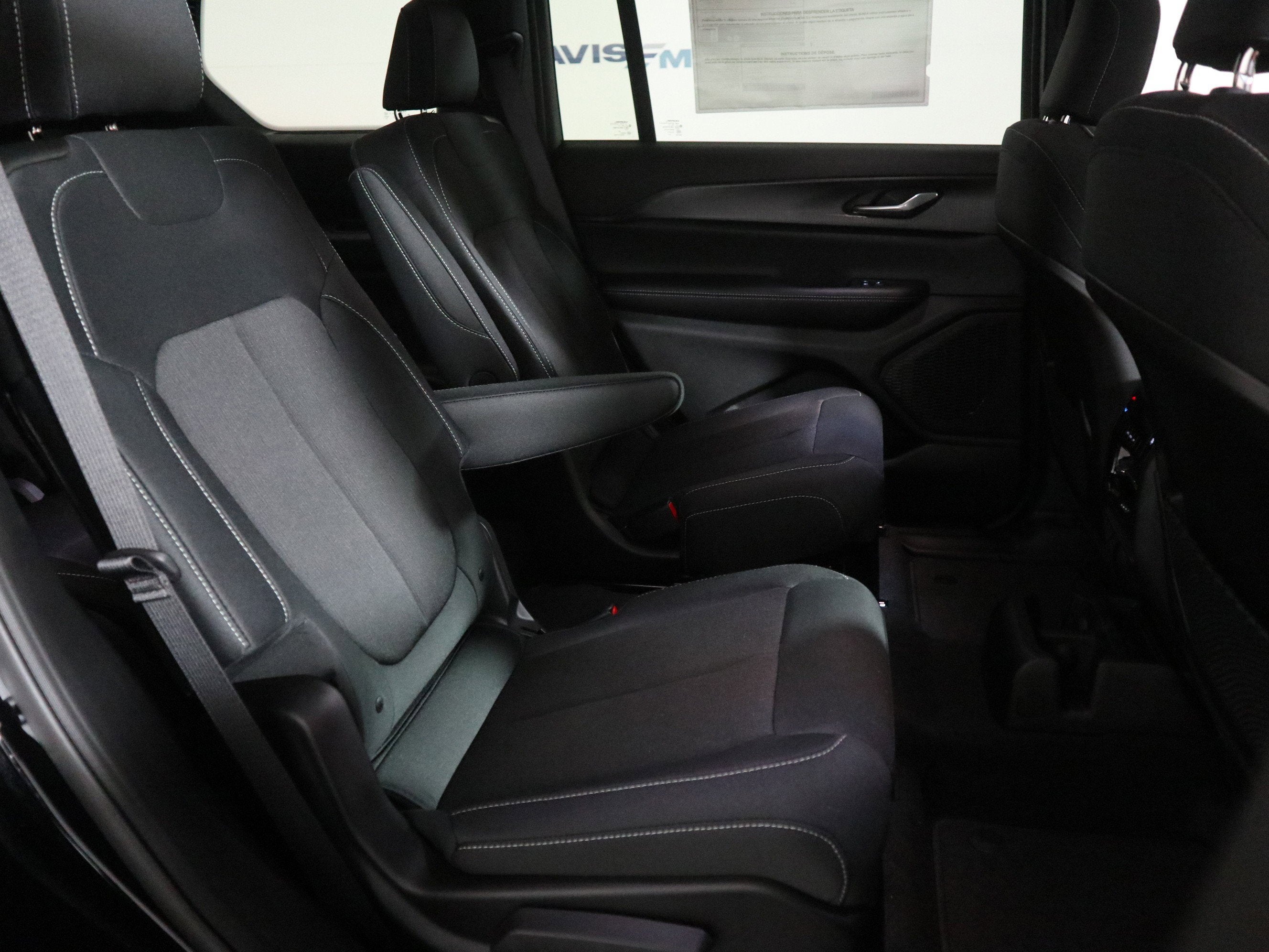 2025 Jeep Grand Cherokee L Laredo X 4x4