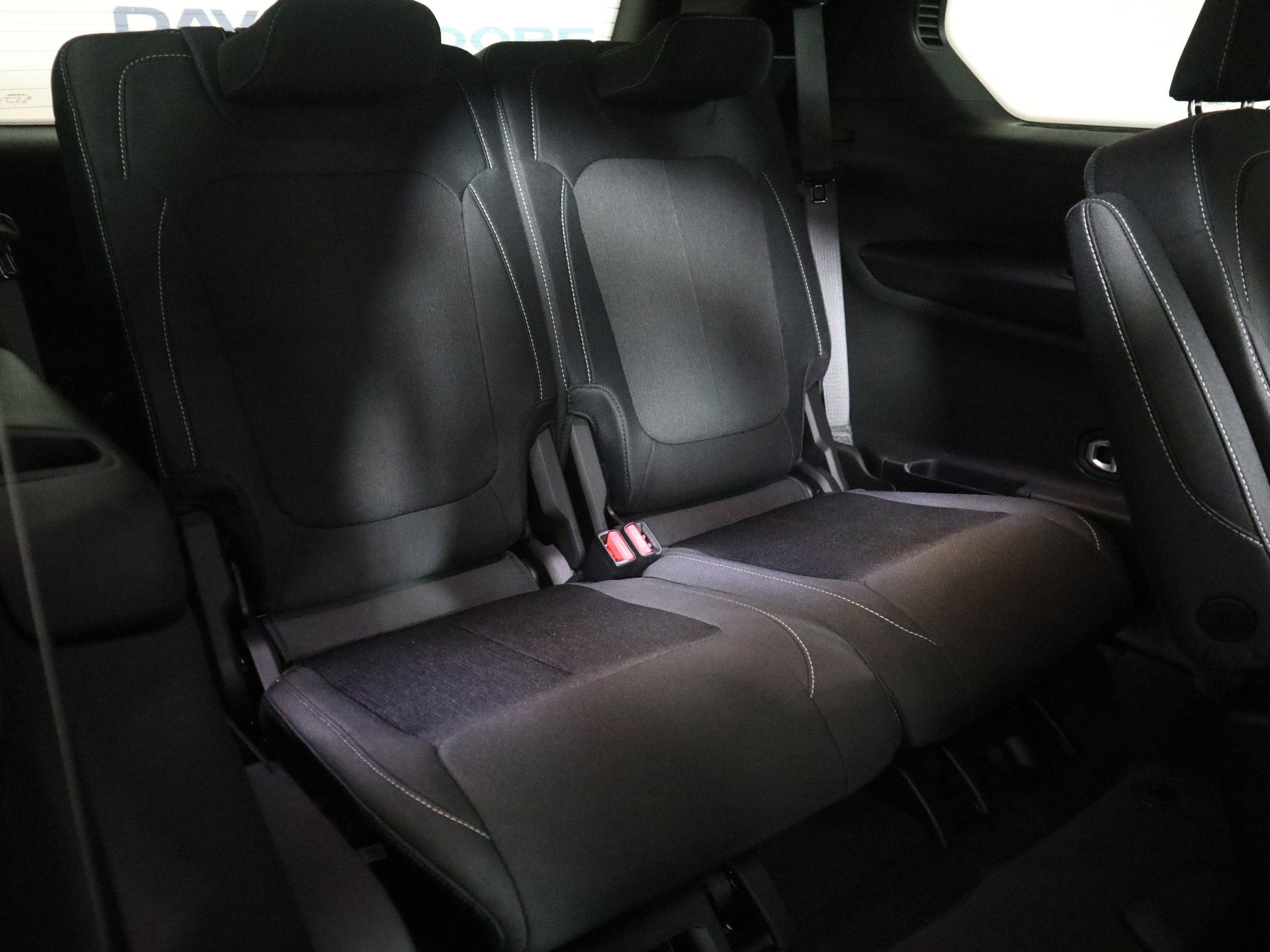 2025 Jeep Grand Cherokee L Laredo X 4x4