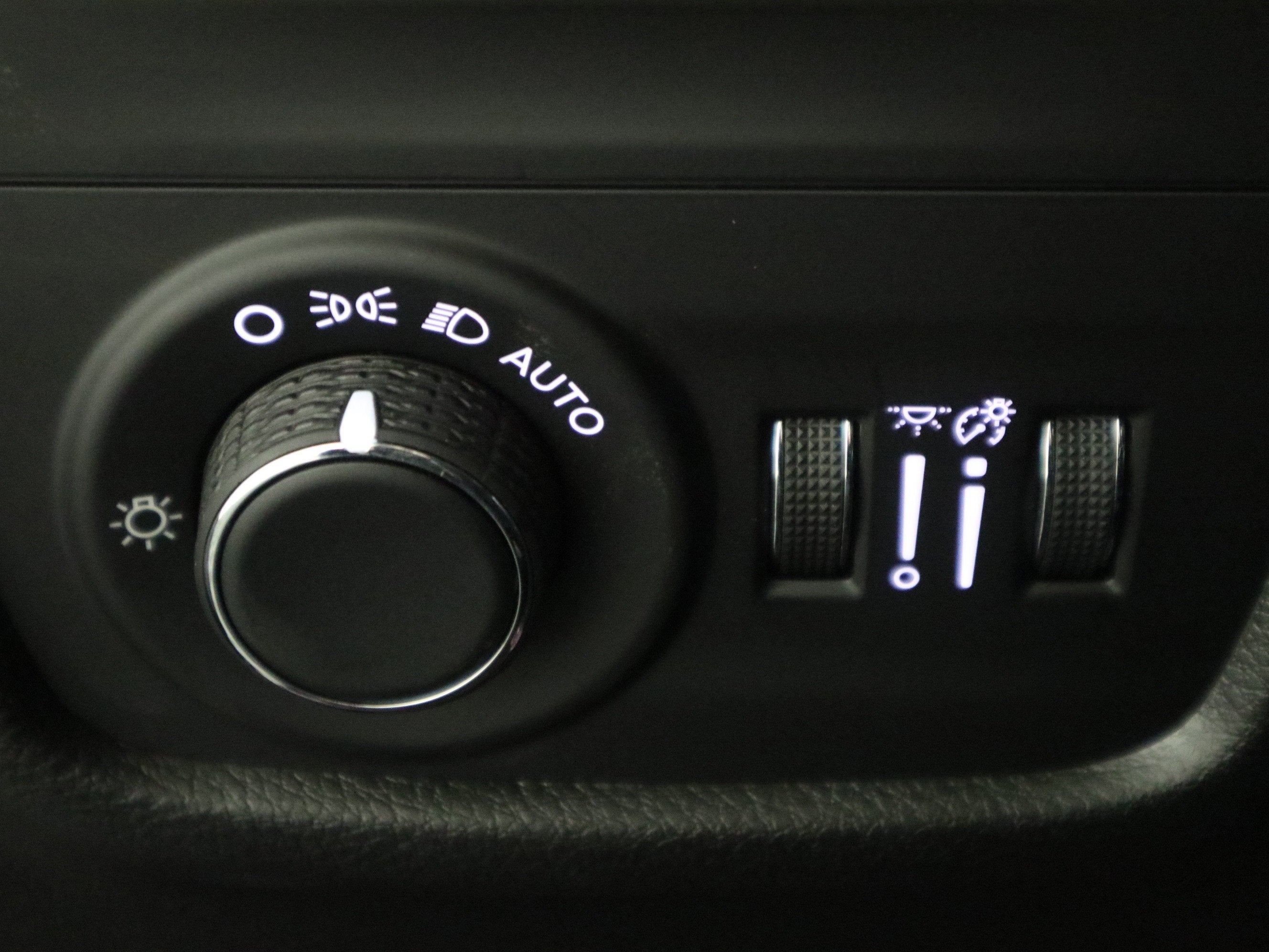 2025 Jeep Grand Cherokee L Laredo X 4x4