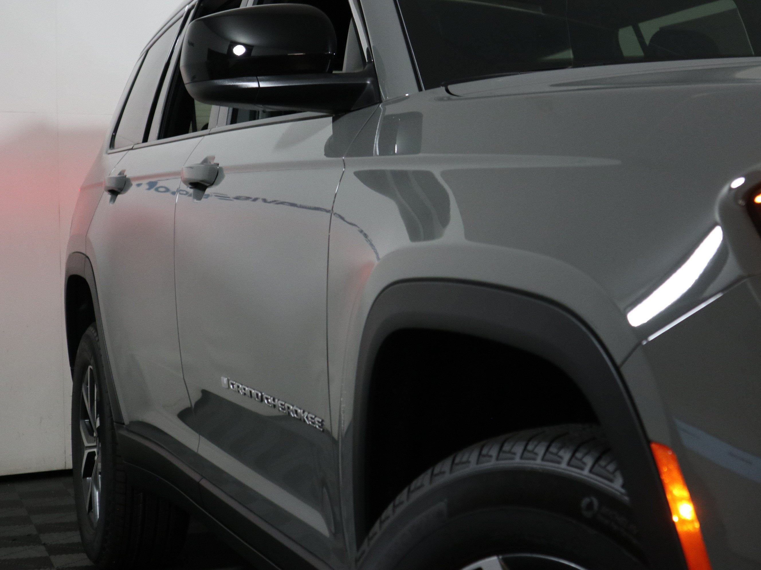 2027 Jeep Grand Cherokee L Laredo X 4x4