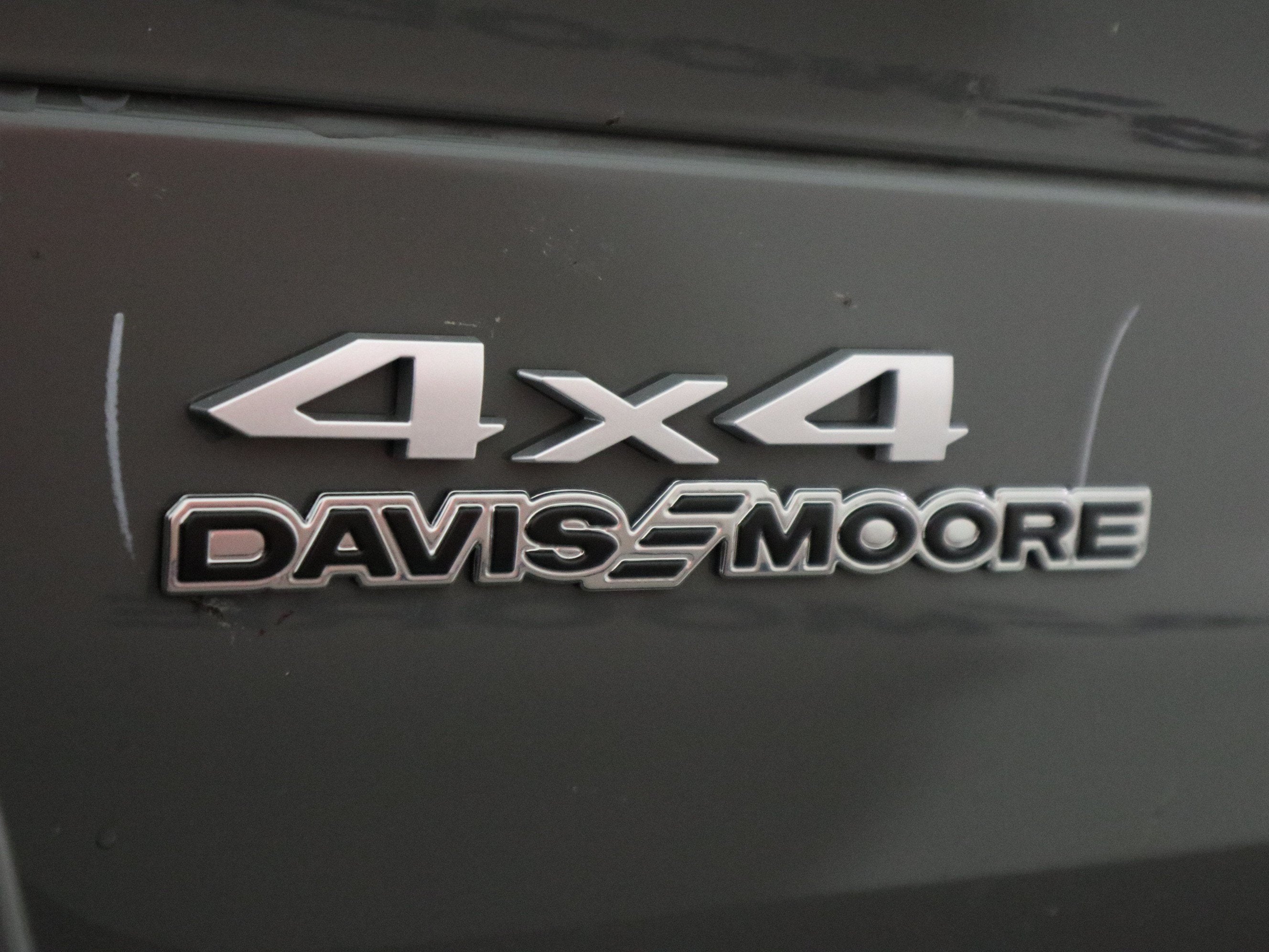 2027 Jeep Grand Cherokee L Laredo X 4x4