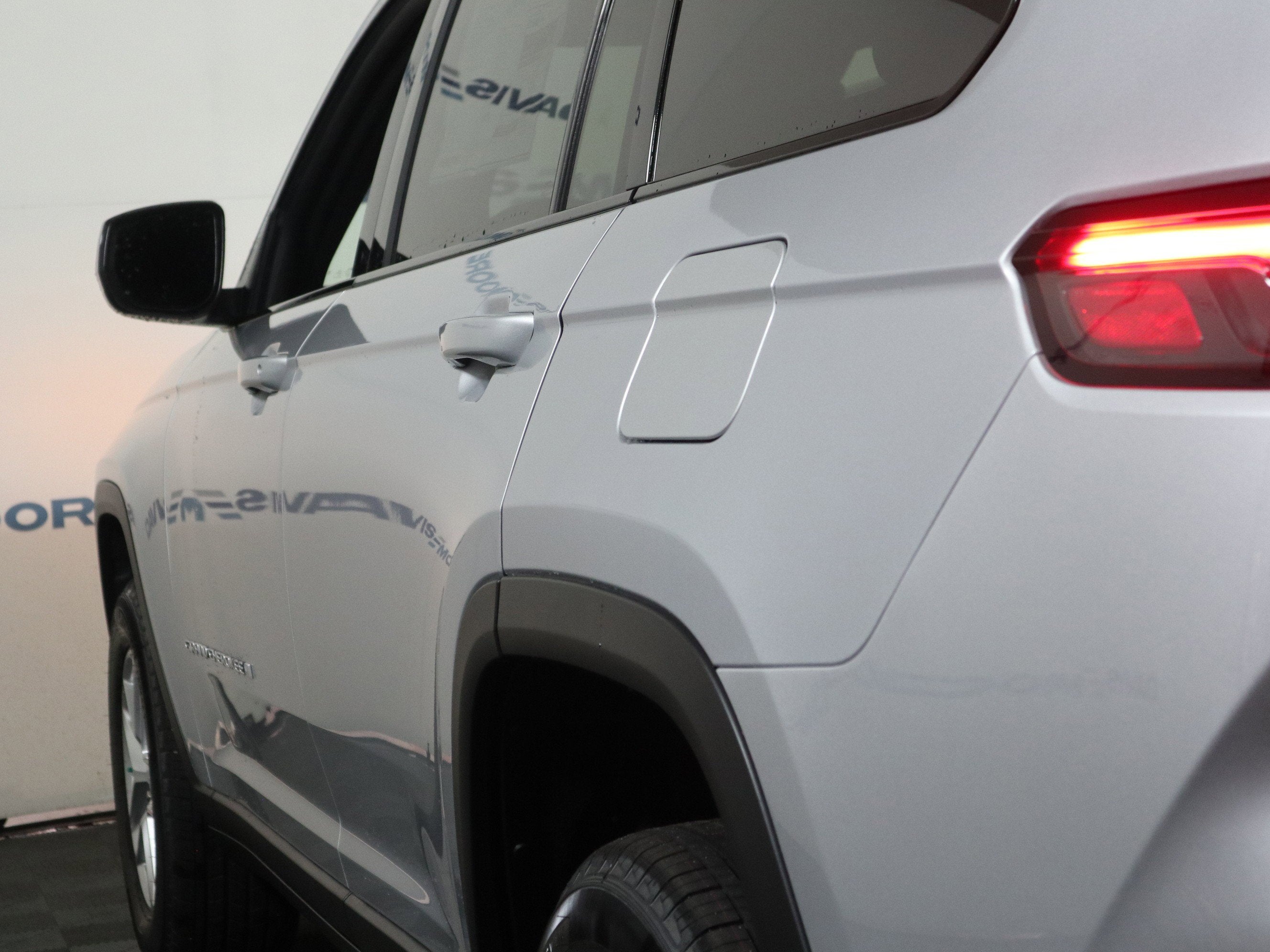 2025 Jeep Grand Cherokee L Laredo 4x4