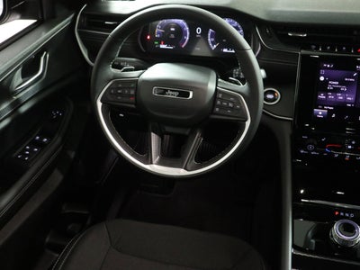 2025 Jeep Grand Cherokee L Laredo 4x4