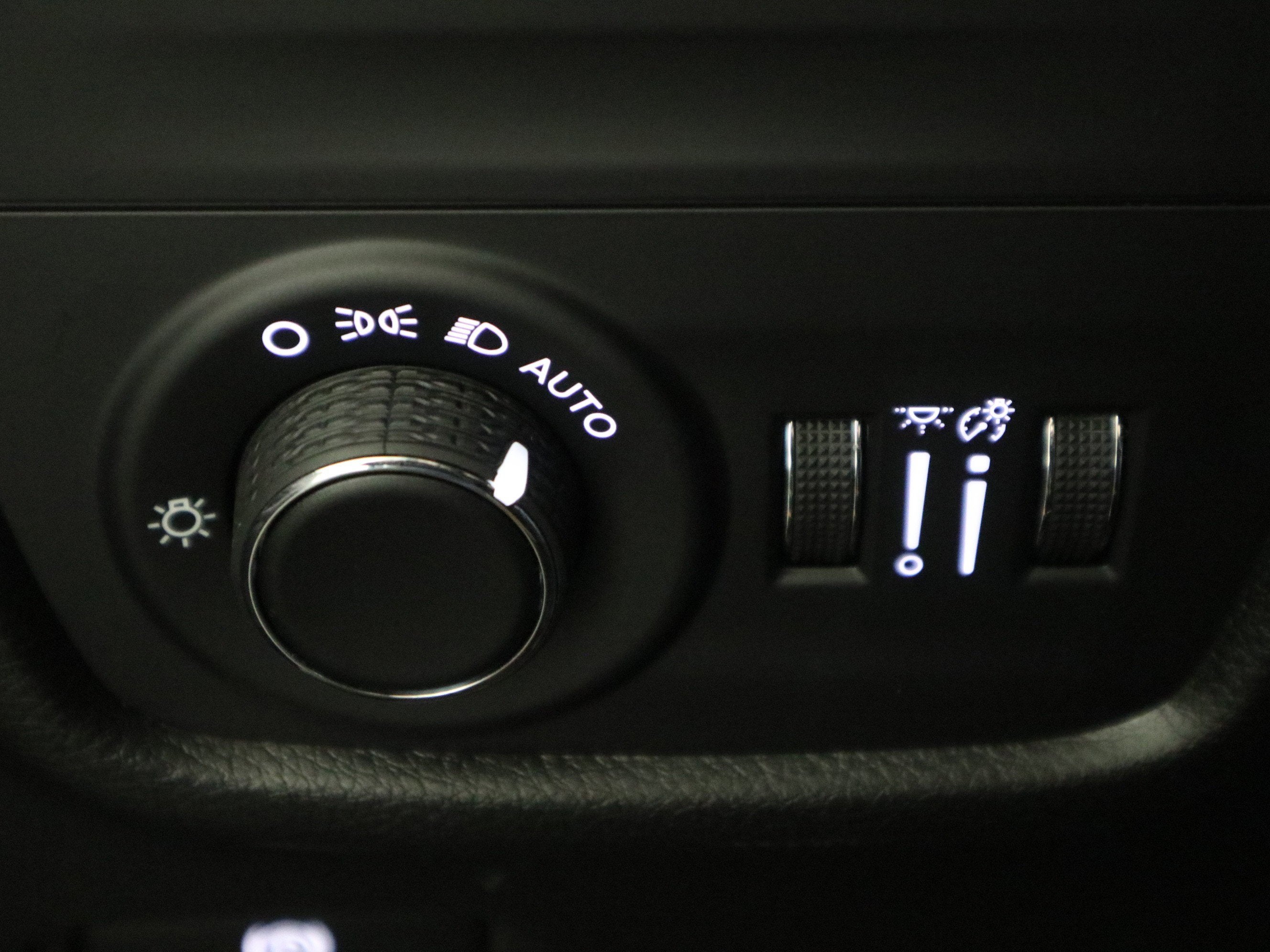 2025 Jeep Grand Cherokee L Laredo 4x4