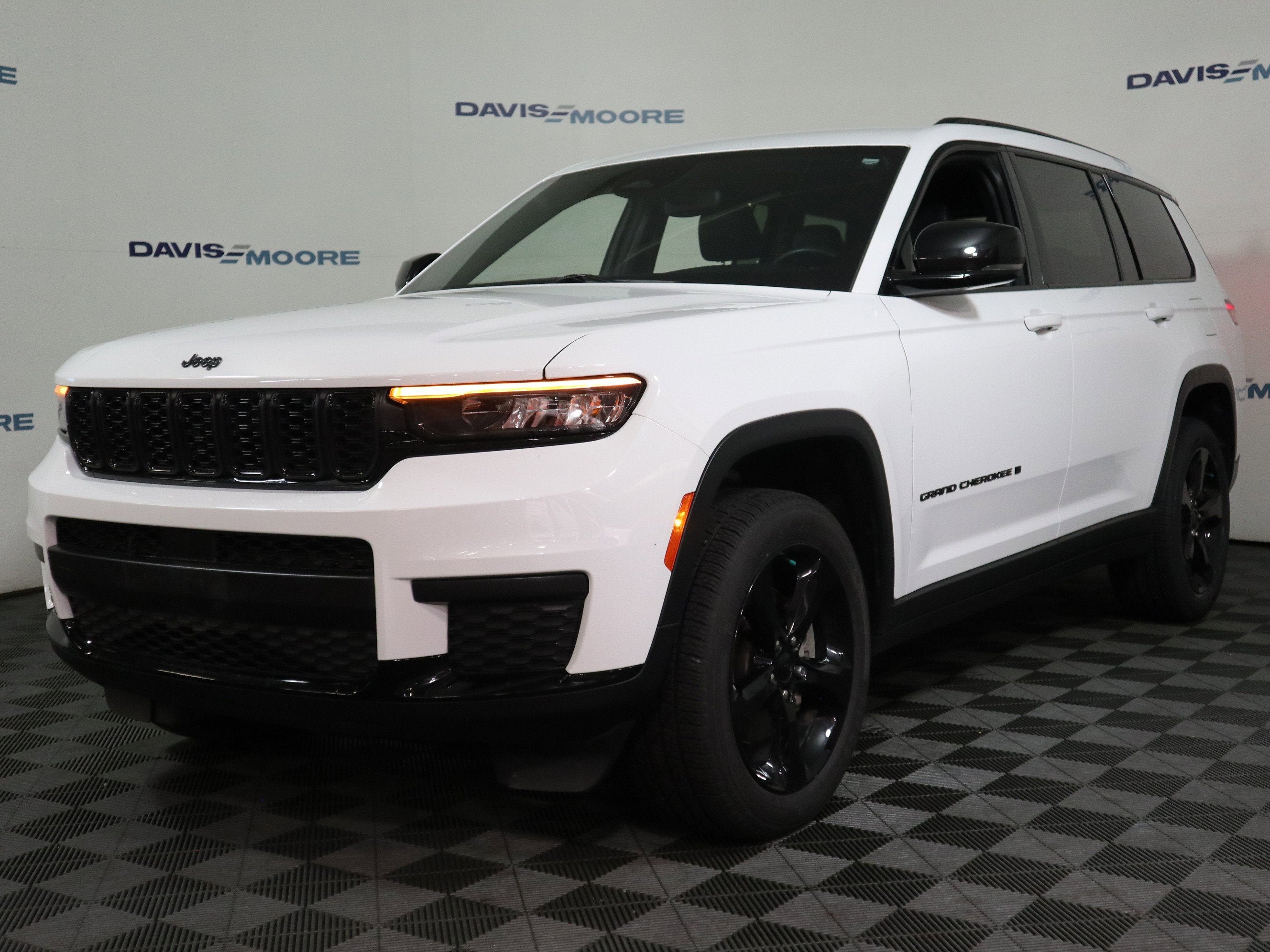 2023 Jeep Grand Cherokee L Altitude 4x4
