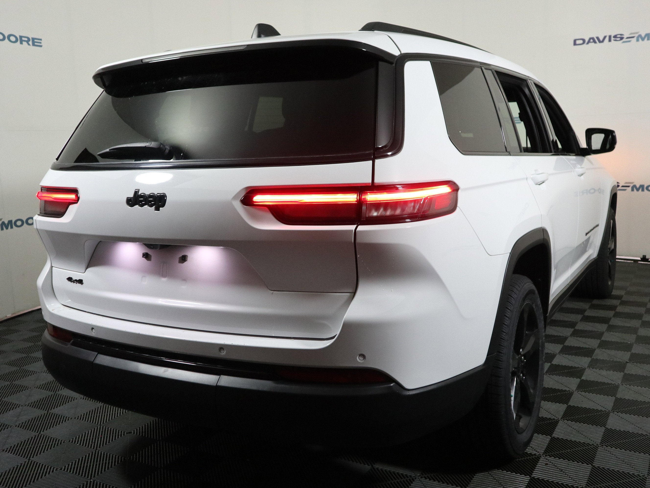 2023 Jeep Grand Cherokee L Altitude 4x4
