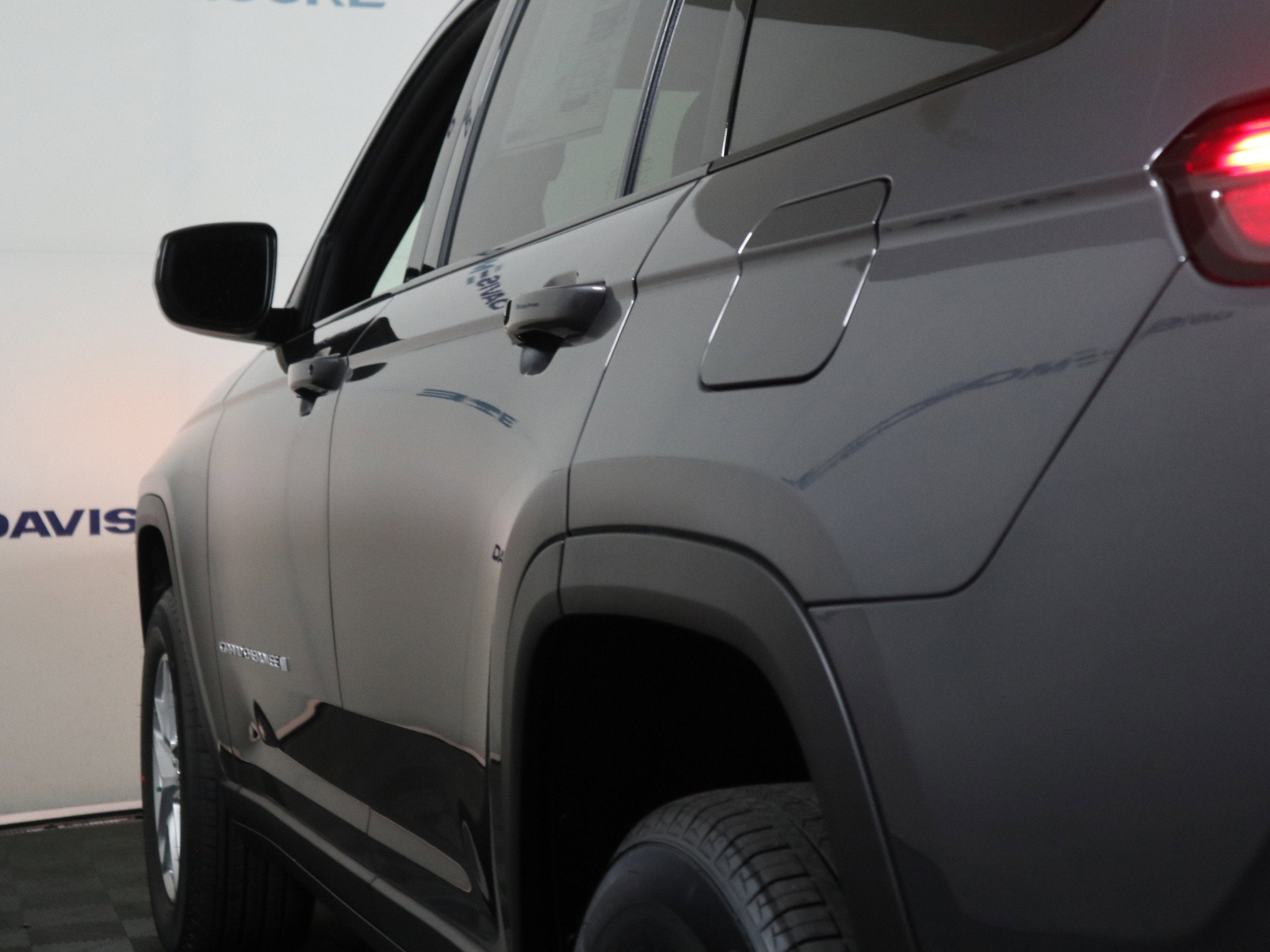 2025 Jeep Grand Cherokee L Laredo X 4x4