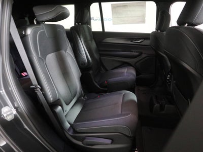 2025 Jeep Grand Cherokee L Laredo X 4x4