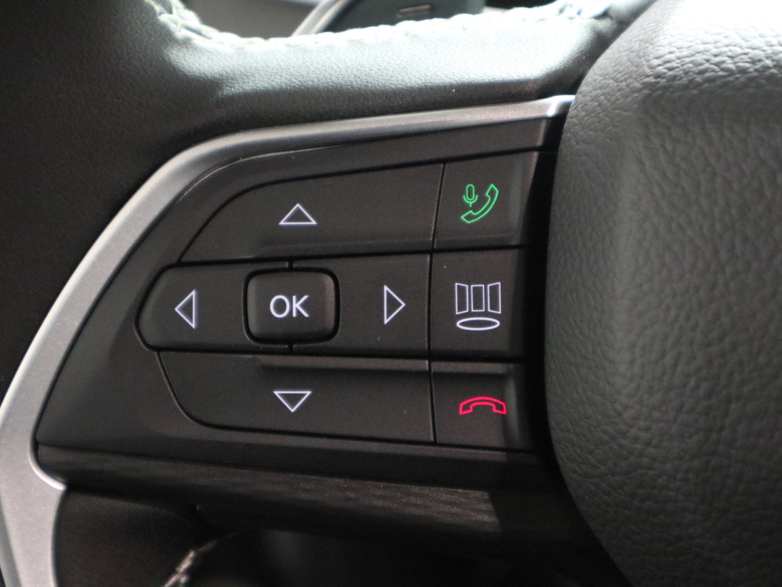 2025 Jeep Grand Cherokee L Laredo X 4x4