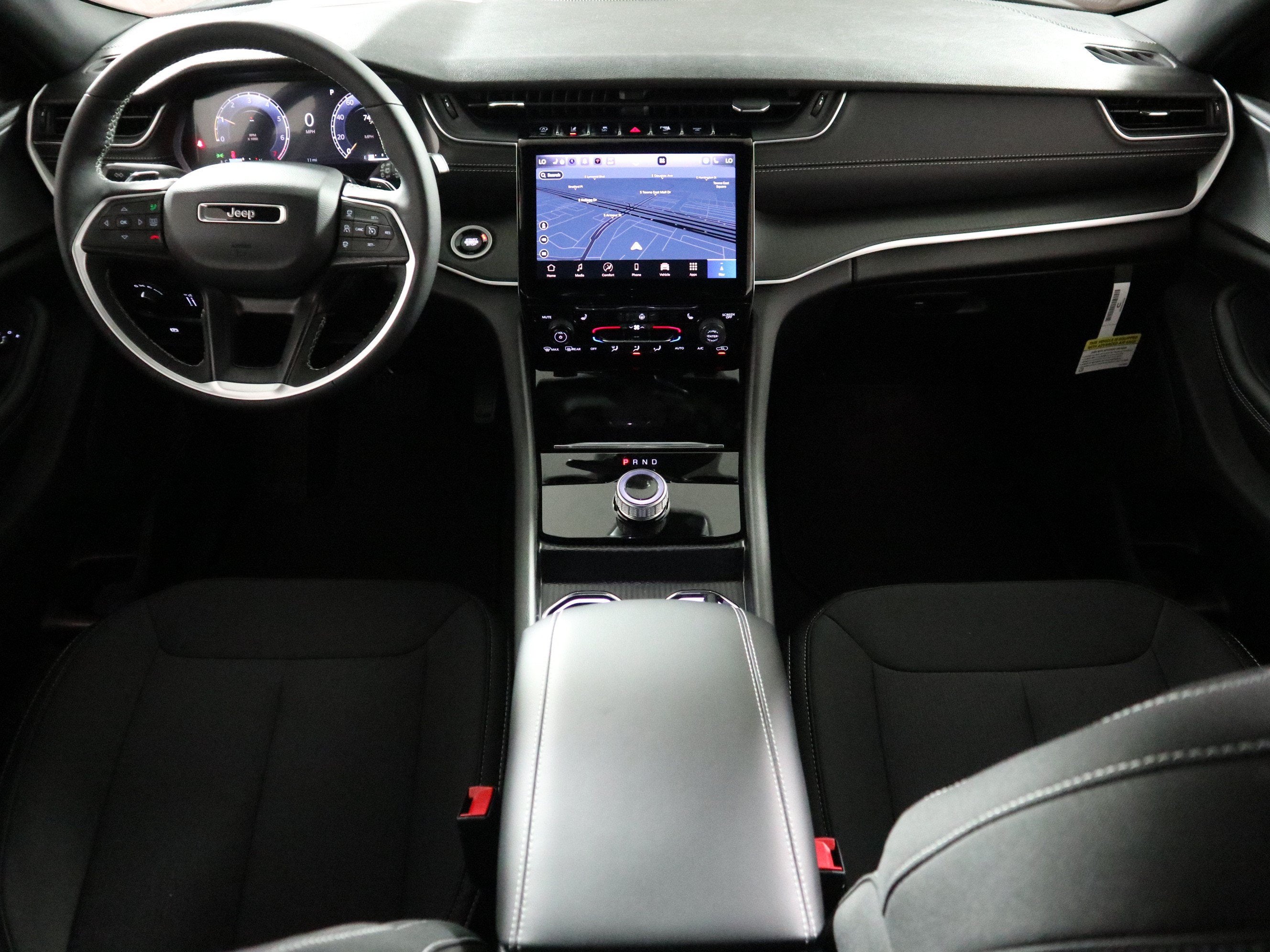 2027 Jeep Grand Cherokee L Laredo X 4x4