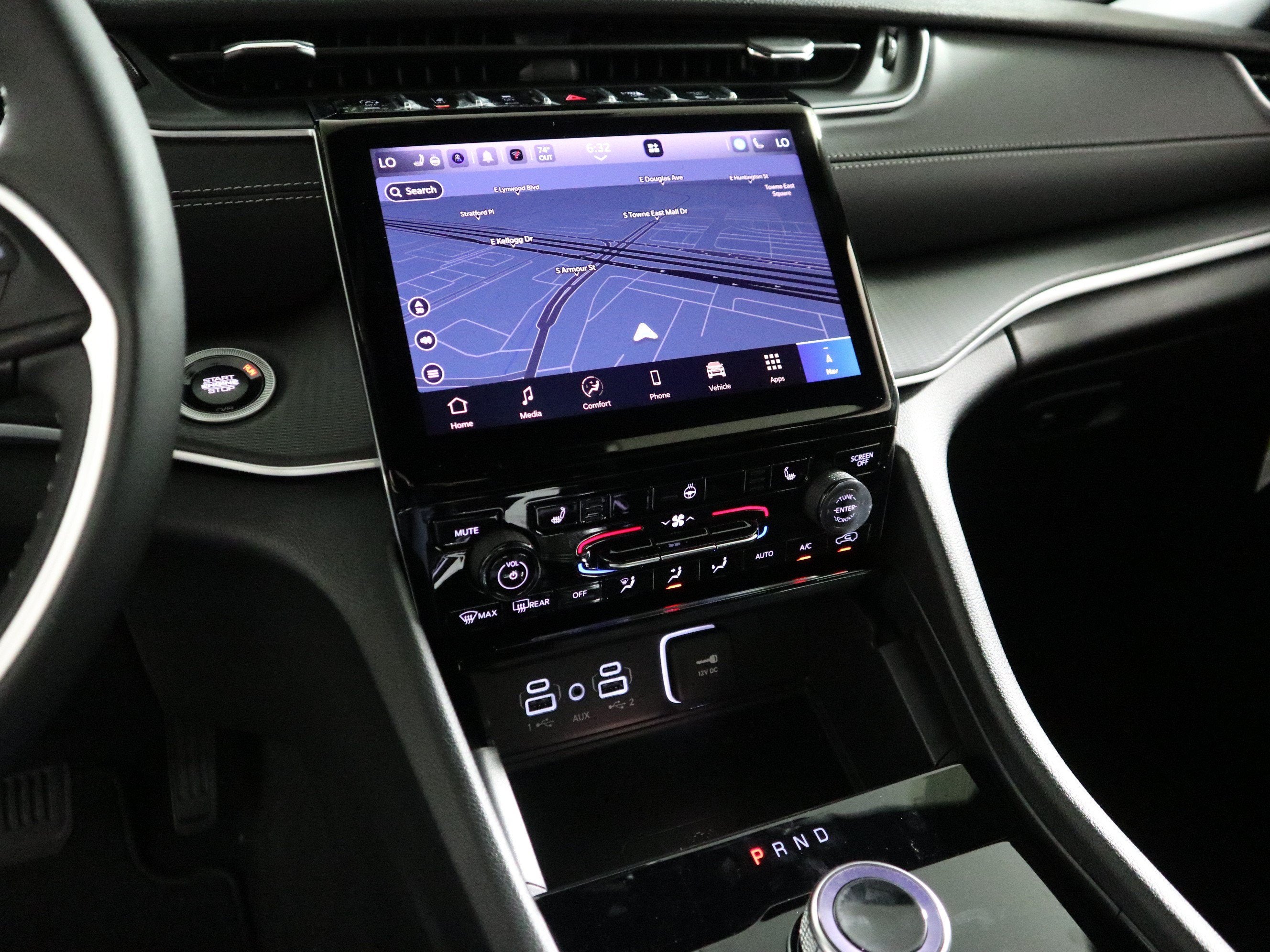 2027 Jeep Grand Cherokee L Laredo X 4x4
