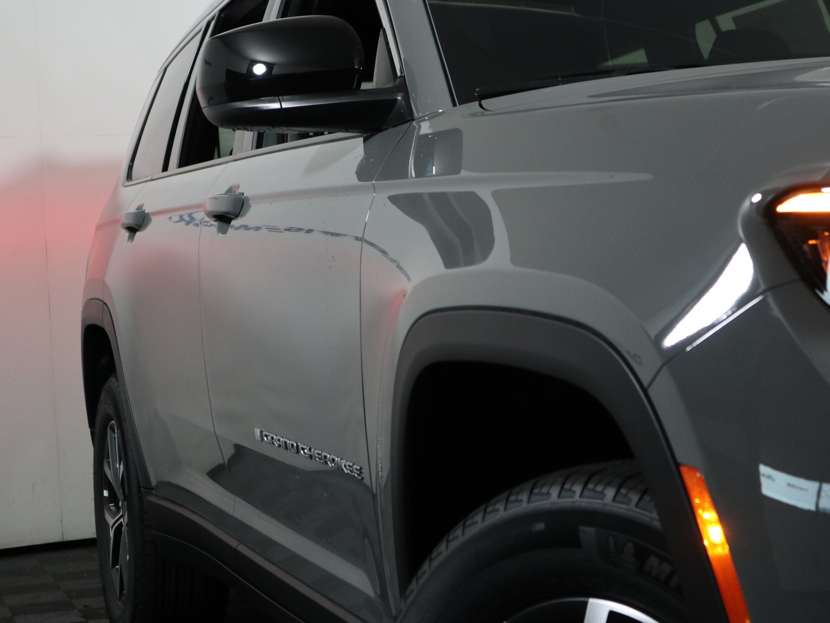 2027 Jeep Grand Cherokee L Laredo X 4x4