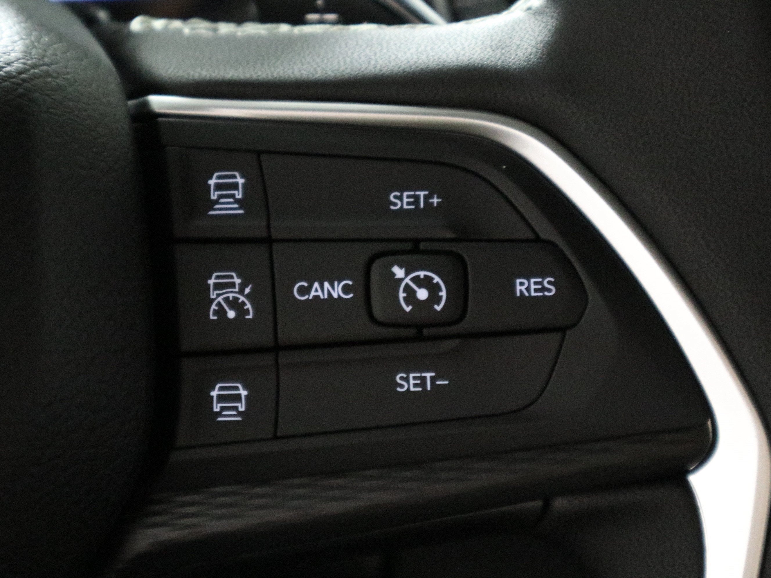 2027 Jeep Grand Cherokee L Laredo X 4x4