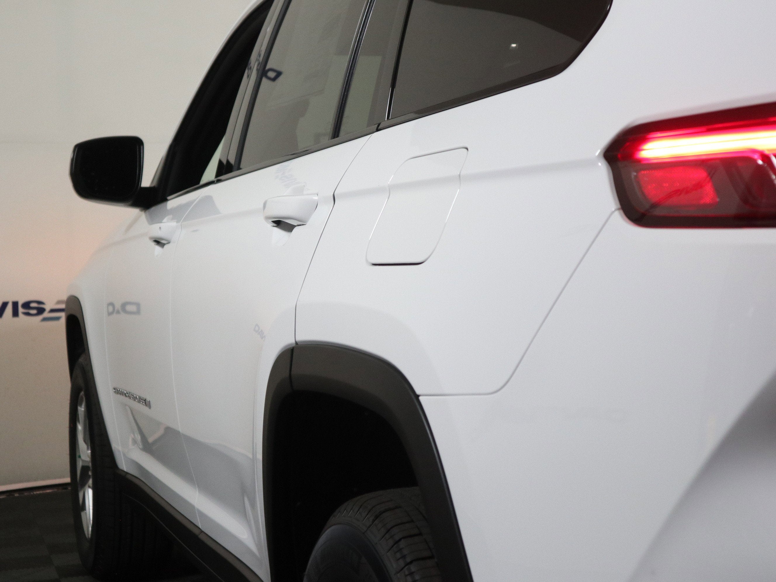 2025 Jeep Grand Cherokee L Laredo X 4x4