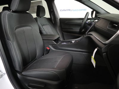 2025 Jeep Grand Cherokee L Laredo X 4x4