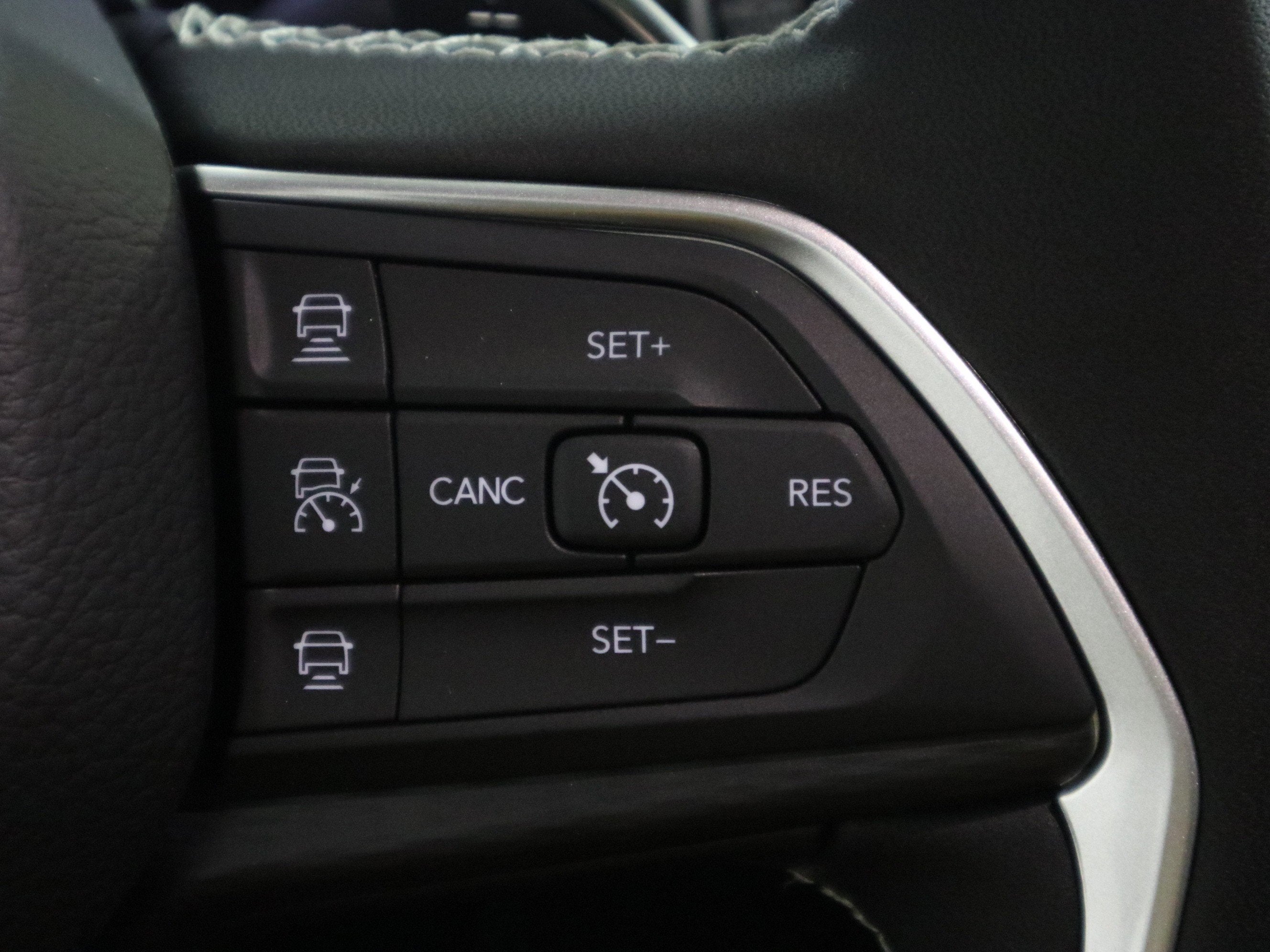 2025 Jeep Grand Cherokee L Laredo X 4x4