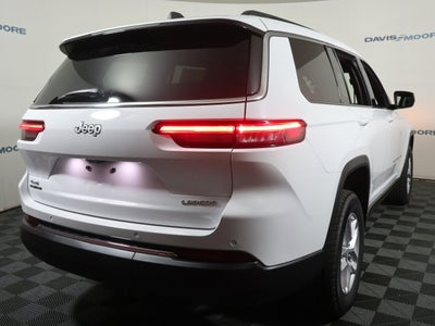 2025 Jeep Grand Cherokee L Laredo X 4x4