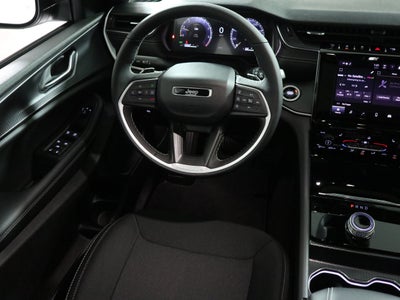 2026 Jeep Grand Cherokee L Laredo X 4x4