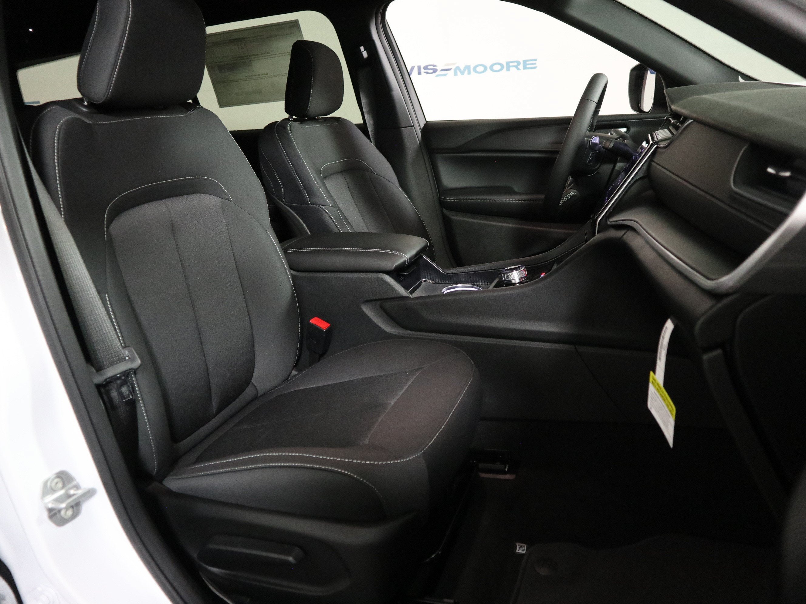 2026 Jeep Grand Cherokee L Laredo X 4x4