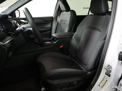 2026 Jeep Grand Cherokee L Laredo X 4x4