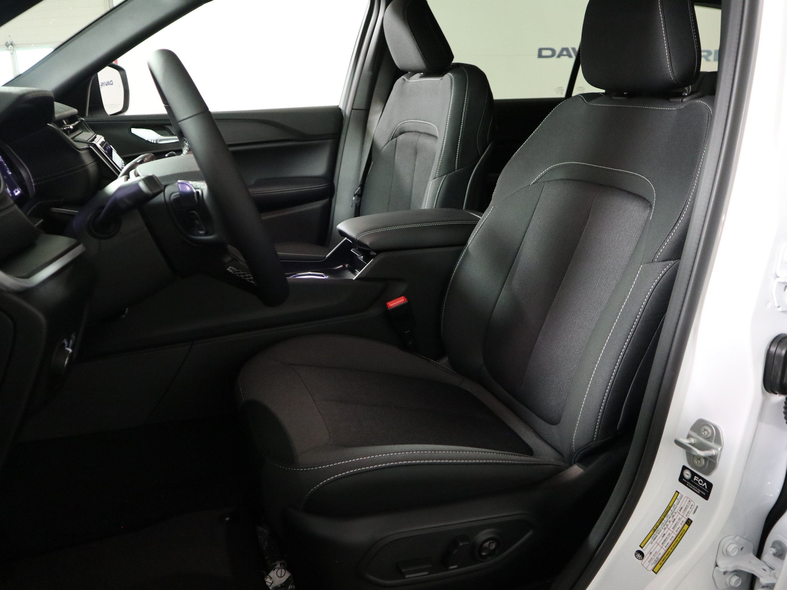 2026 Jeep Grand Cherokee L Laredo X 4x4