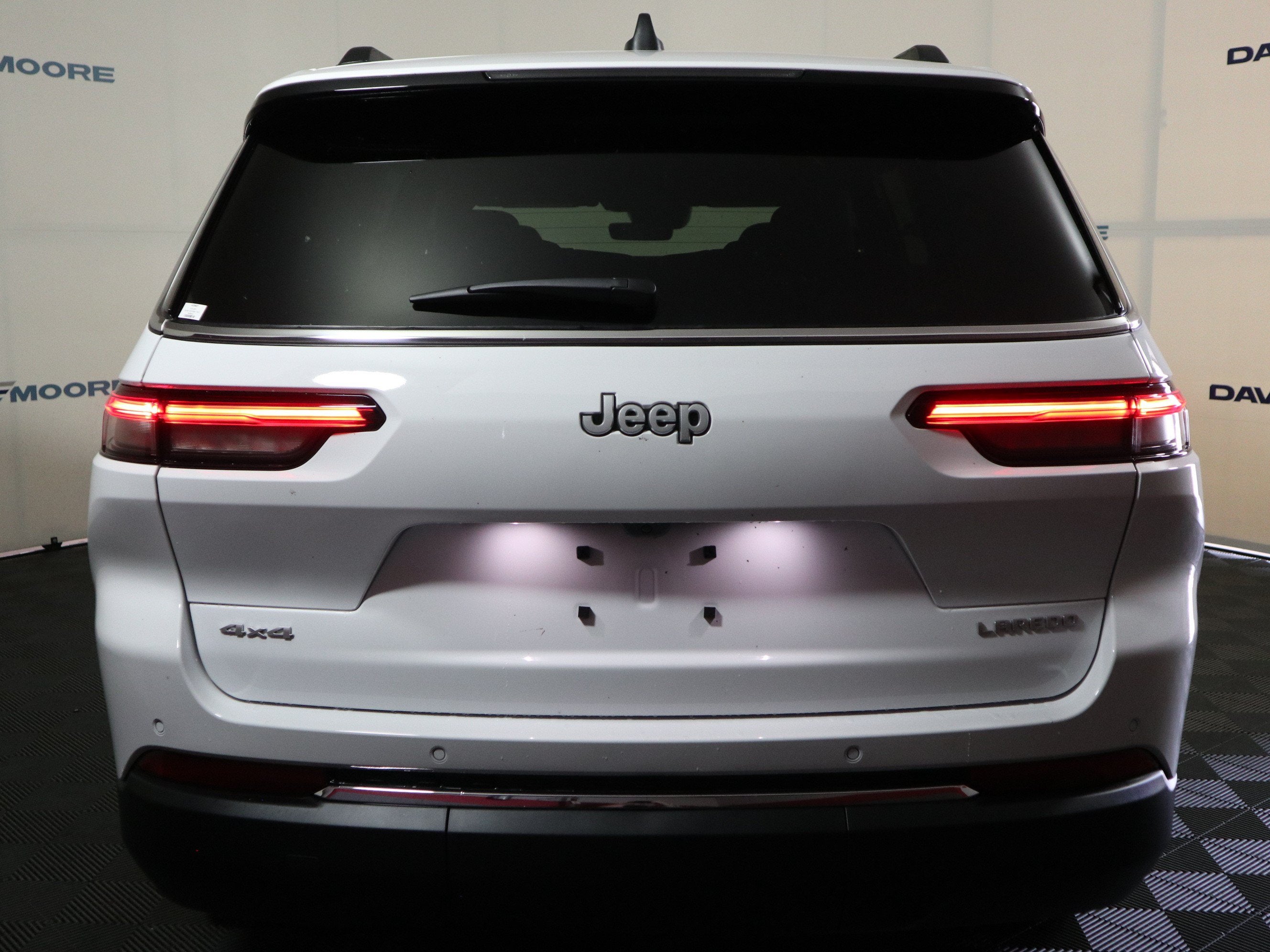 2026 Jeep Grand Cherokee L Laredo X 4x4