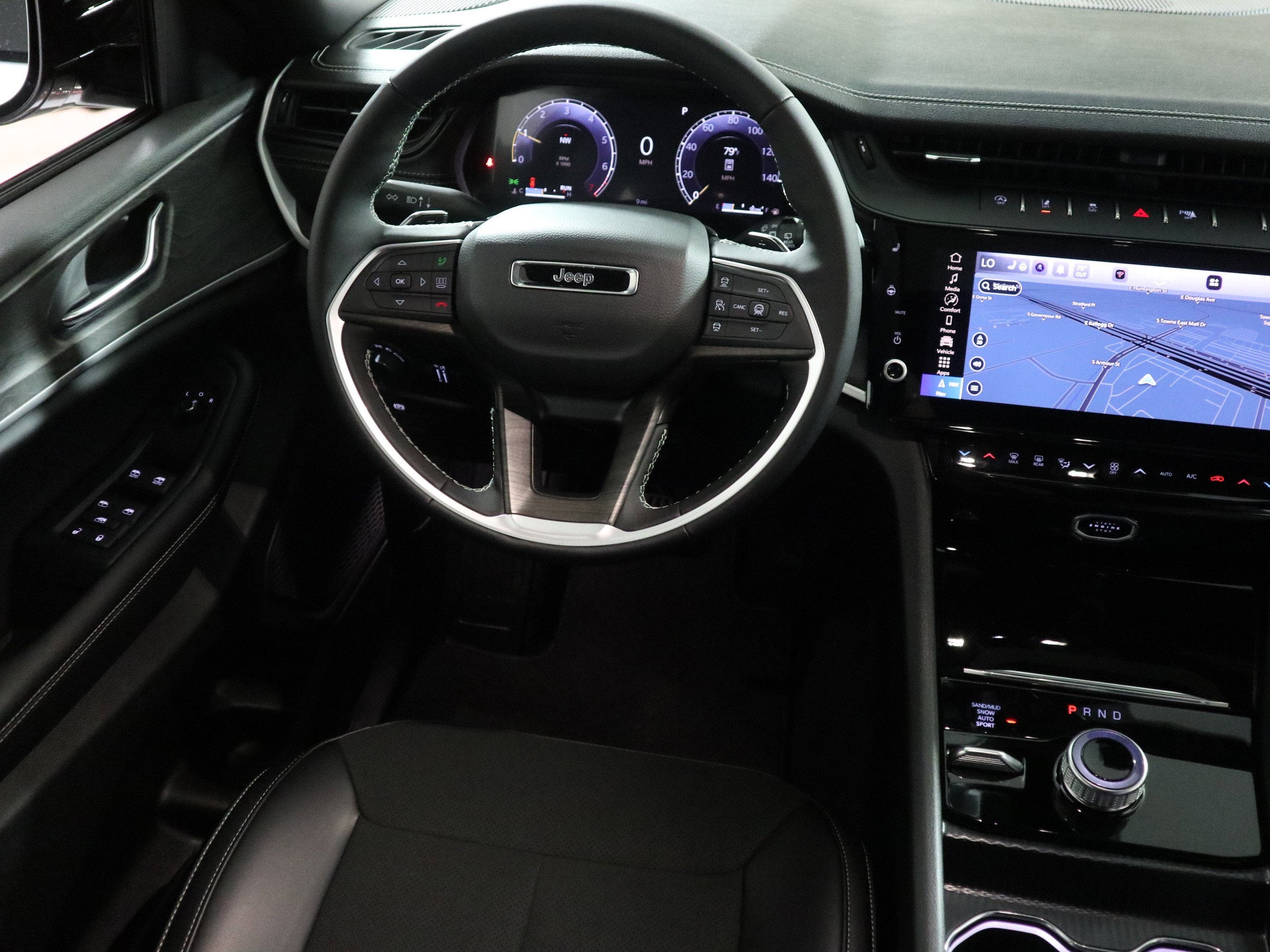 2026 Jeep Grand Cherokee L Laredo Altitude 4x4