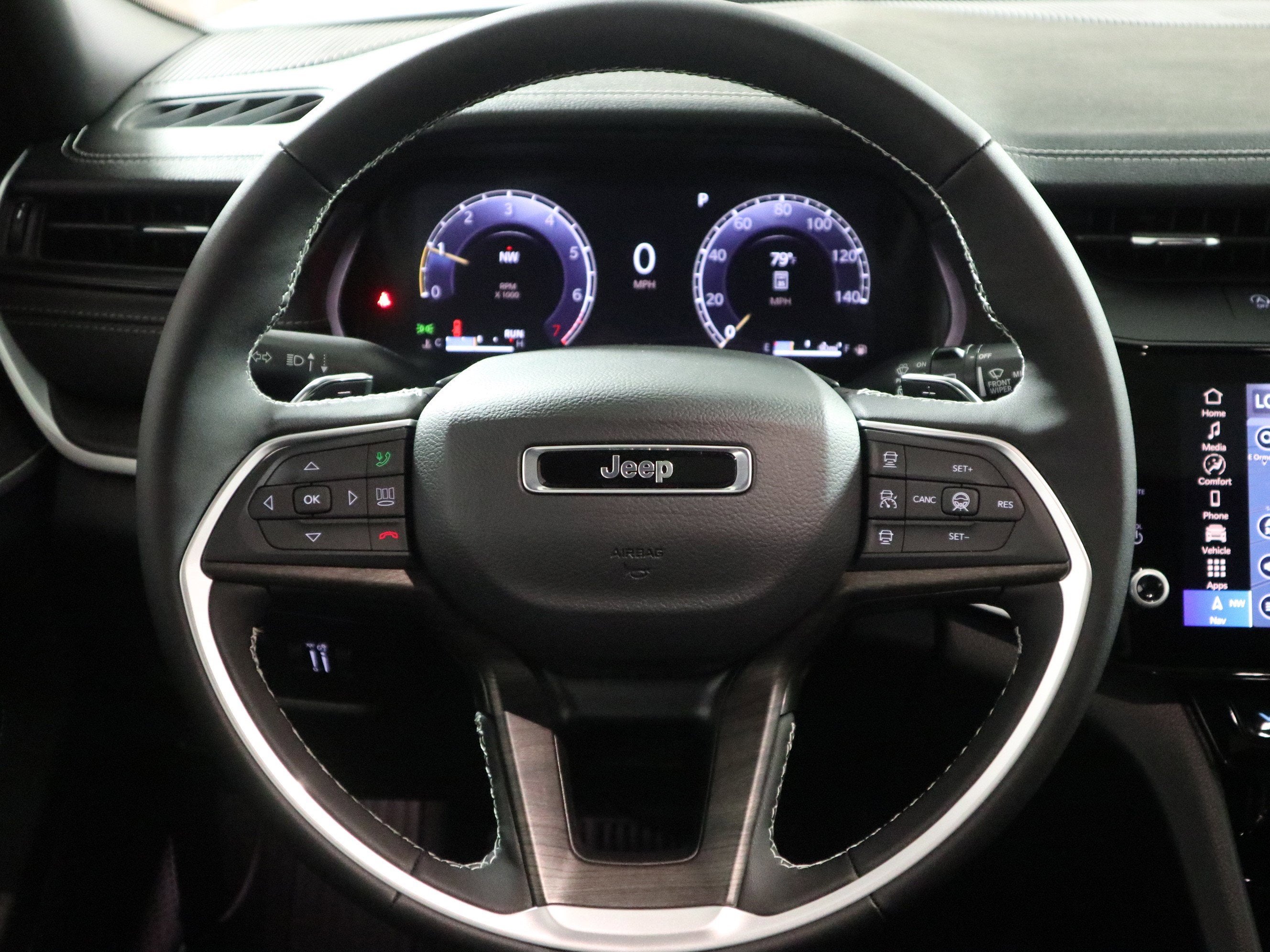2026 Jeep Grand Cherokee L Laredo Altitude 4x4