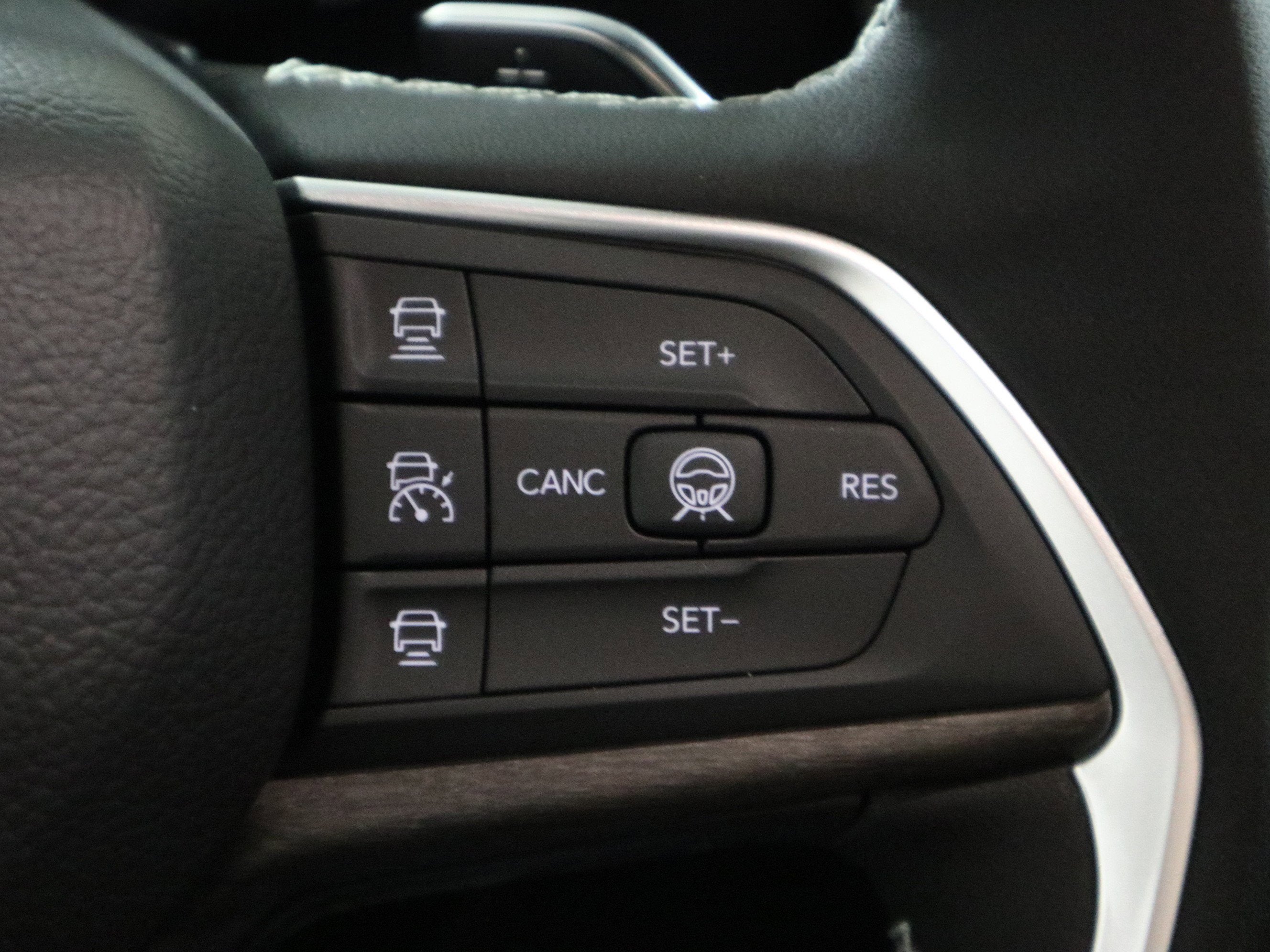 2026 Jeep Grand Cherokee L Laredo Altitude 4x4