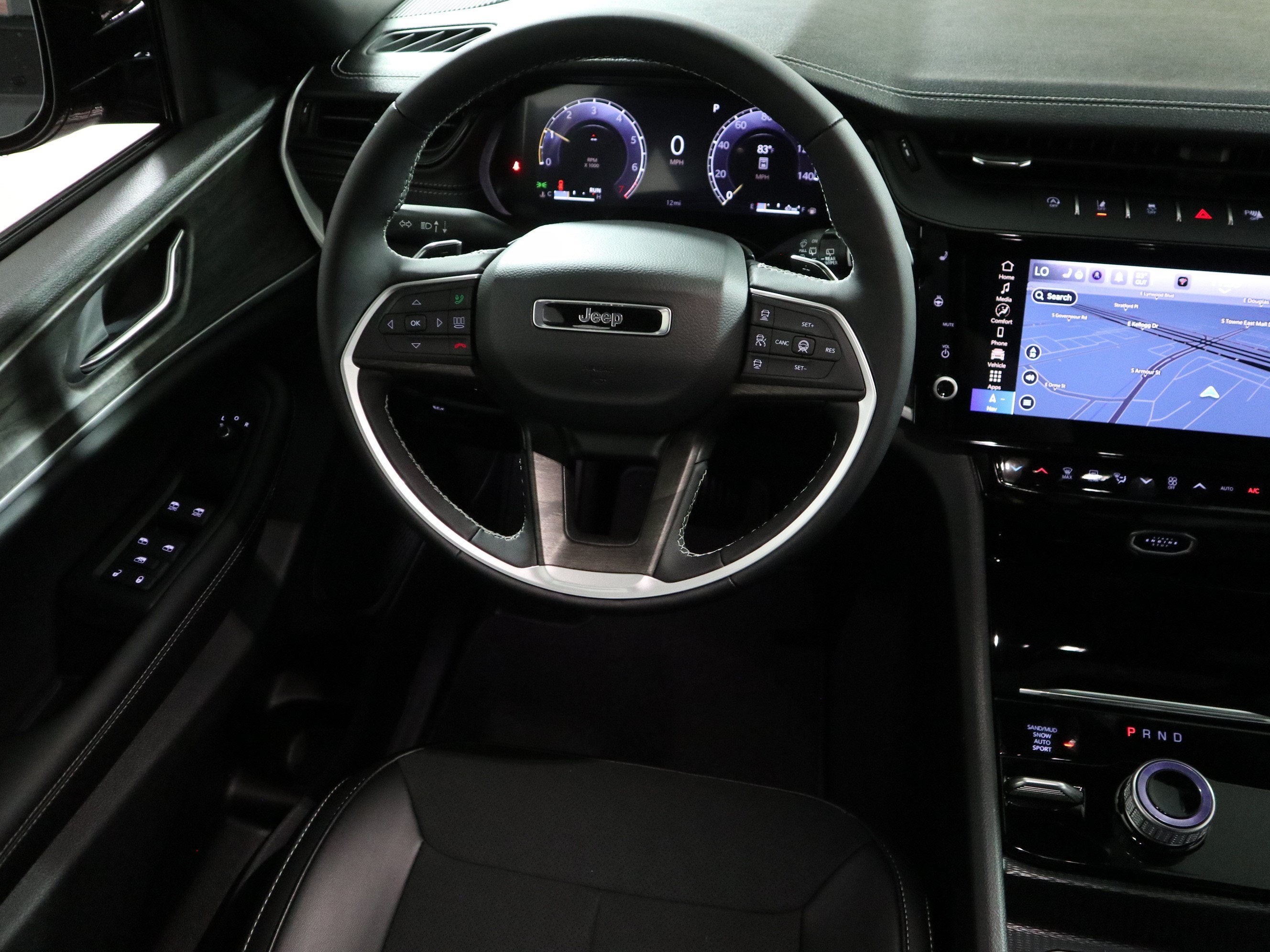 2026 Jeep Grand Cherokee L Laredo Altitude 4x4