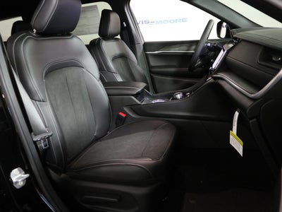 2026 Jeep Grand Cherokee L Laredo Altitude 4x4
