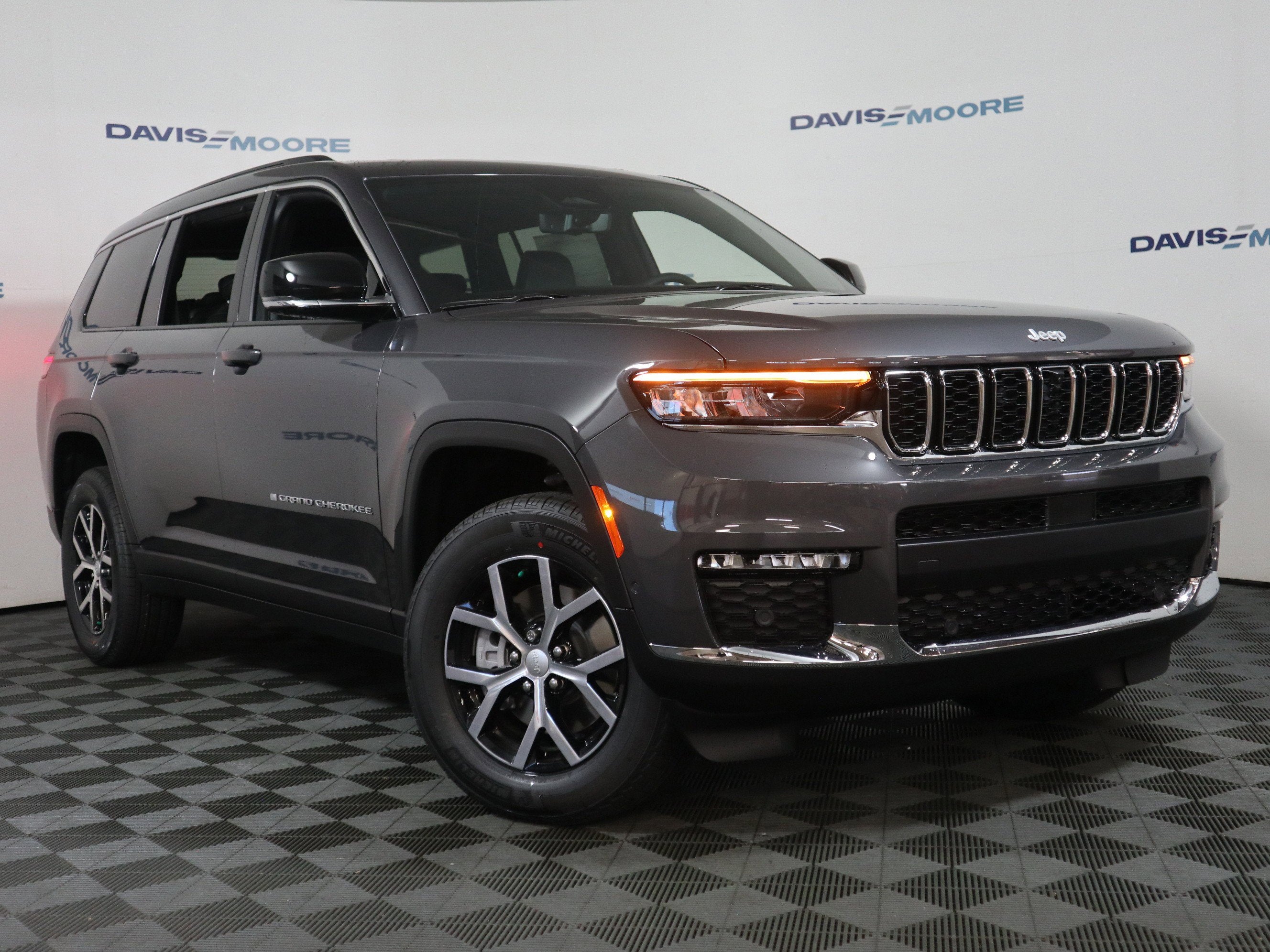 2025 Jeep Grand Cherokee L Limited 4x4