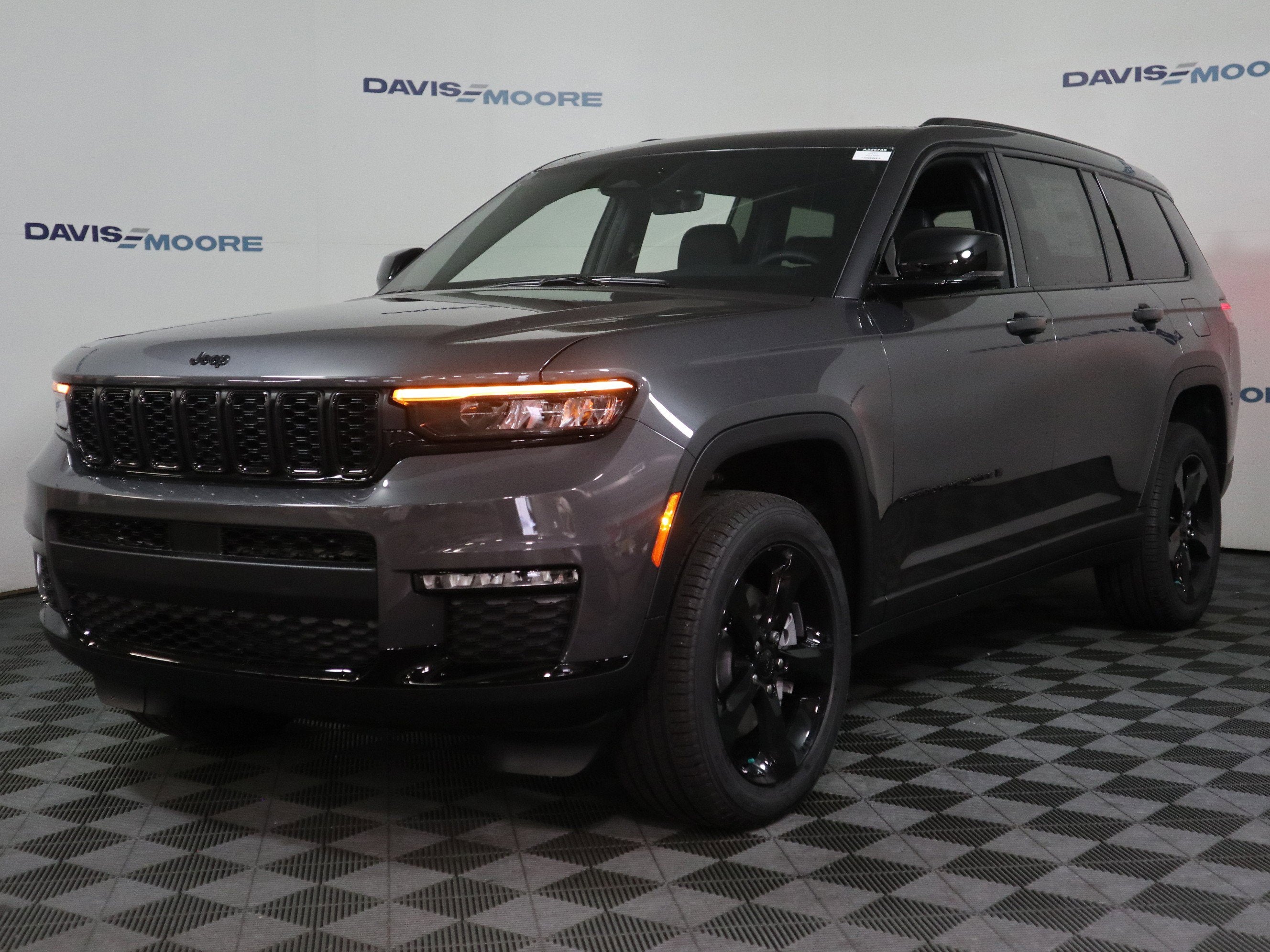 2025 Jeep Grand Cherokee L Limited 4x4